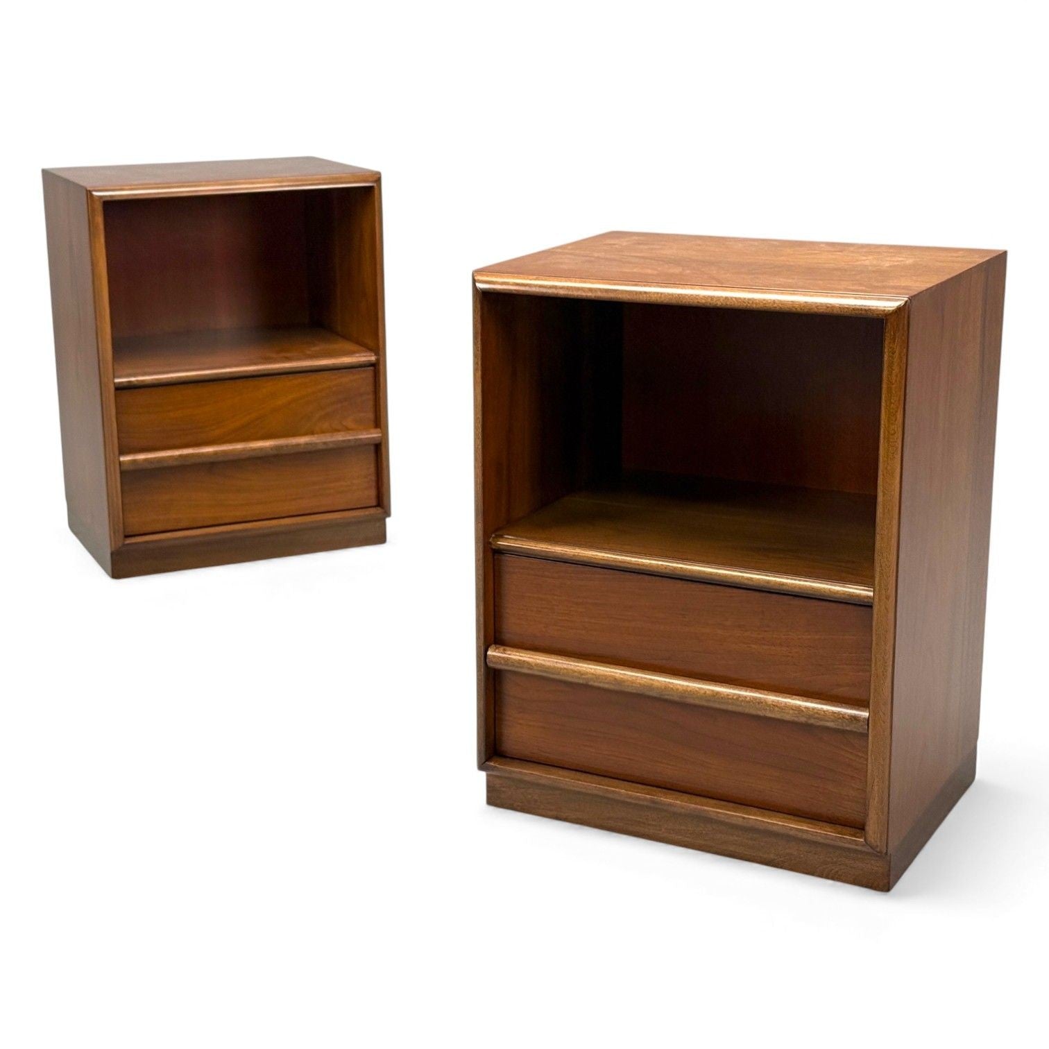 T.H. Robsjohn-Gibbings, American Modern, Walnut, Open Nightstands, USA, 1960s