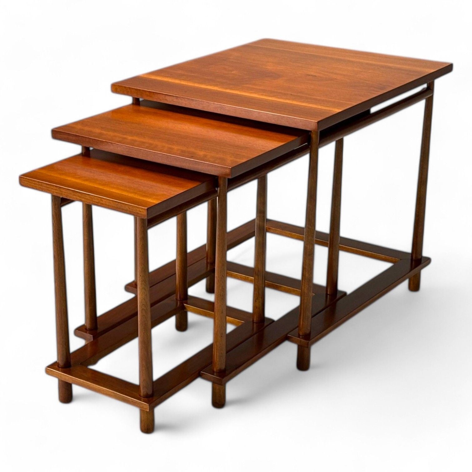 T.H. Robsjohn-Gibbings, Widdicomb, Mid-Century Modern Nesting Tables, USA, 1950s