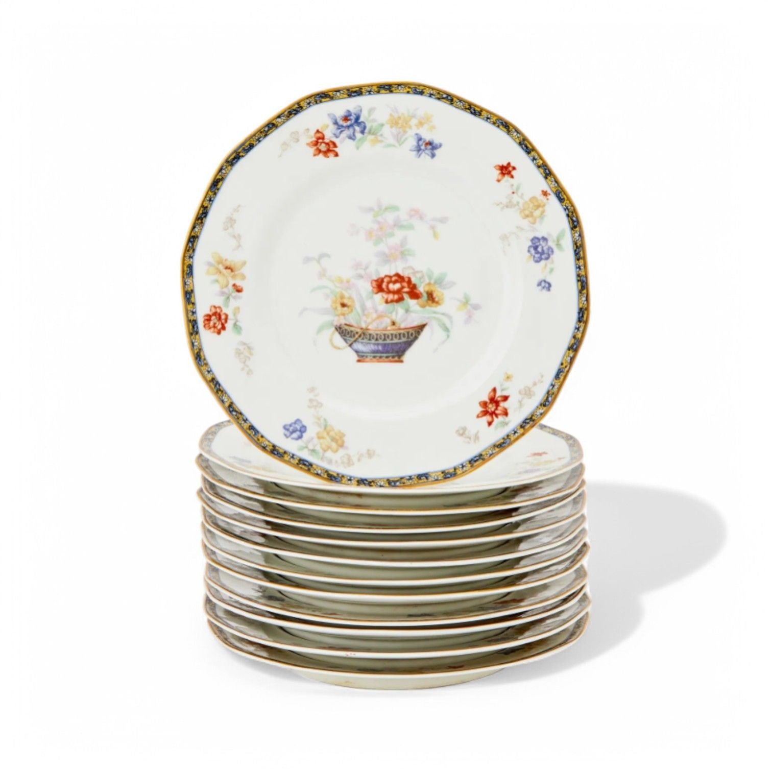 Limoges, Porcelain, Floral Design, Twelve Haviland Dinner Plates, Paris, 20th C.