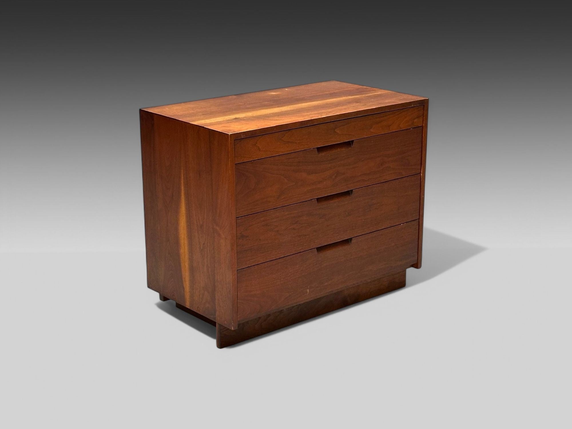 George Nakashima, Mid-Century Modern, Sap Walnut, Rare Dresser, USA, 1958