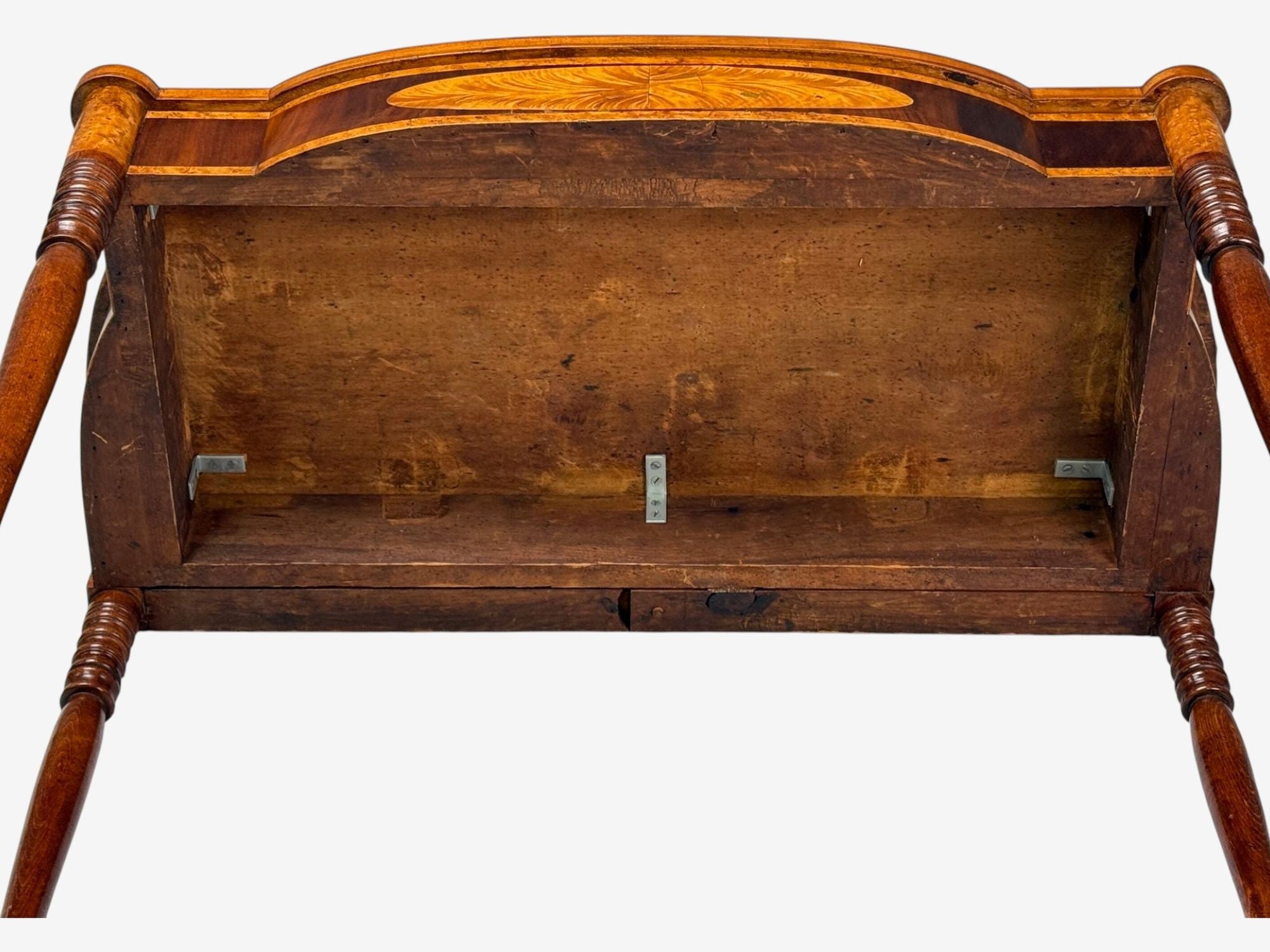 American Sheraton, Mahogany, Tulipwood, Serpentine Inlaid Card Table, USA, 1810