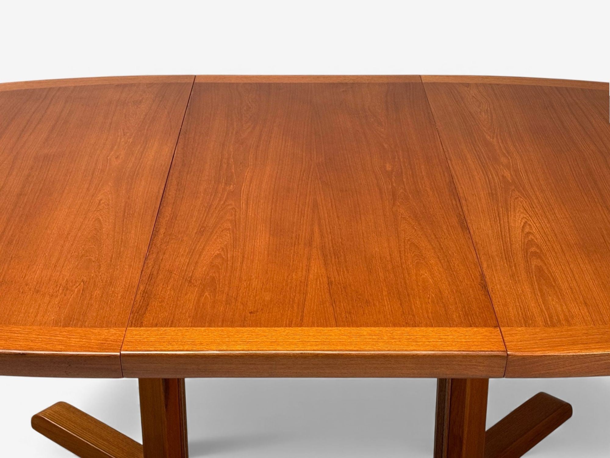 Skovby Møbelfabrik, Danish Modern, Teak, Expandable Dining Table, Denmark, 1960s