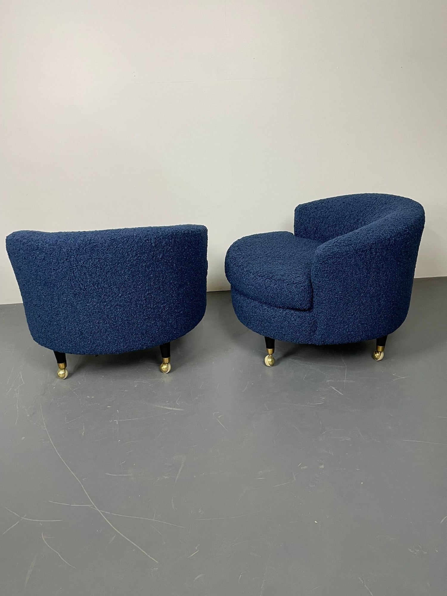 Pair of Mid-Century Rolling Swivel Lounge / Slipper Chairs, Baughman Style