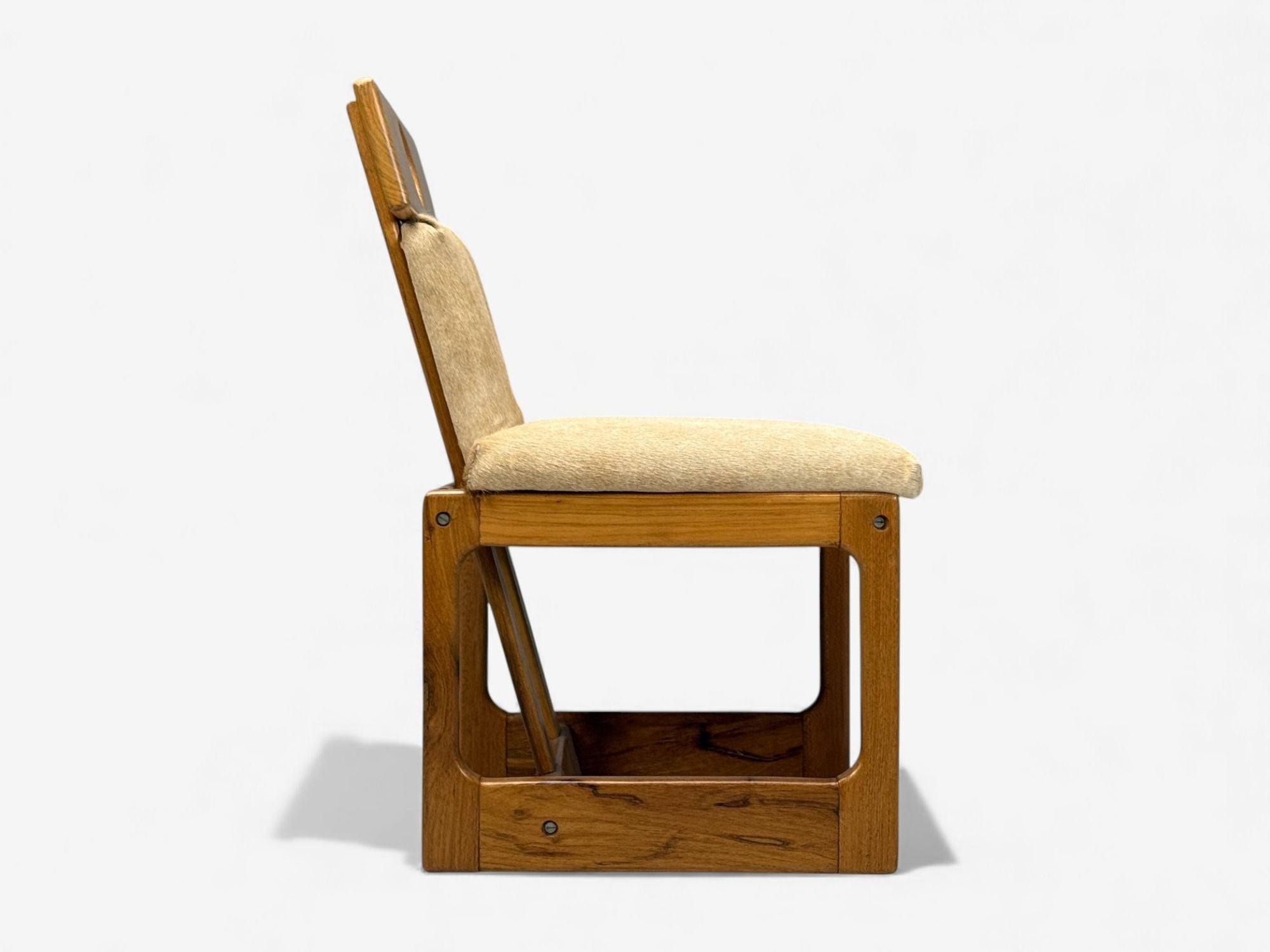 Sergio Rodrigues, Cavoina, Cowhide, Four Cuiabá Dining Chairs, Brazil, 1985