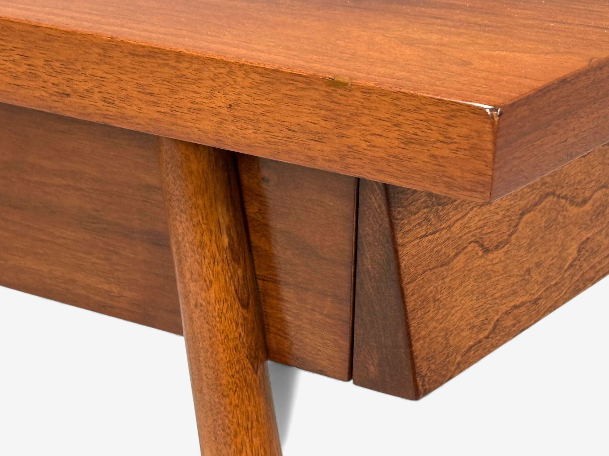 T.H. Robsjohn-Gibbings, American Modern, Mahogany, End Tables, USA, 1950s