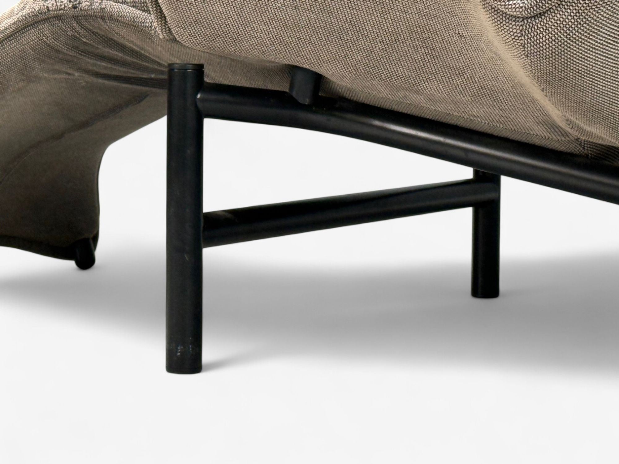 Vico Magistretti, Italian Modern, Fabric, Metal, Veranda Lounge Chair, 1980s
