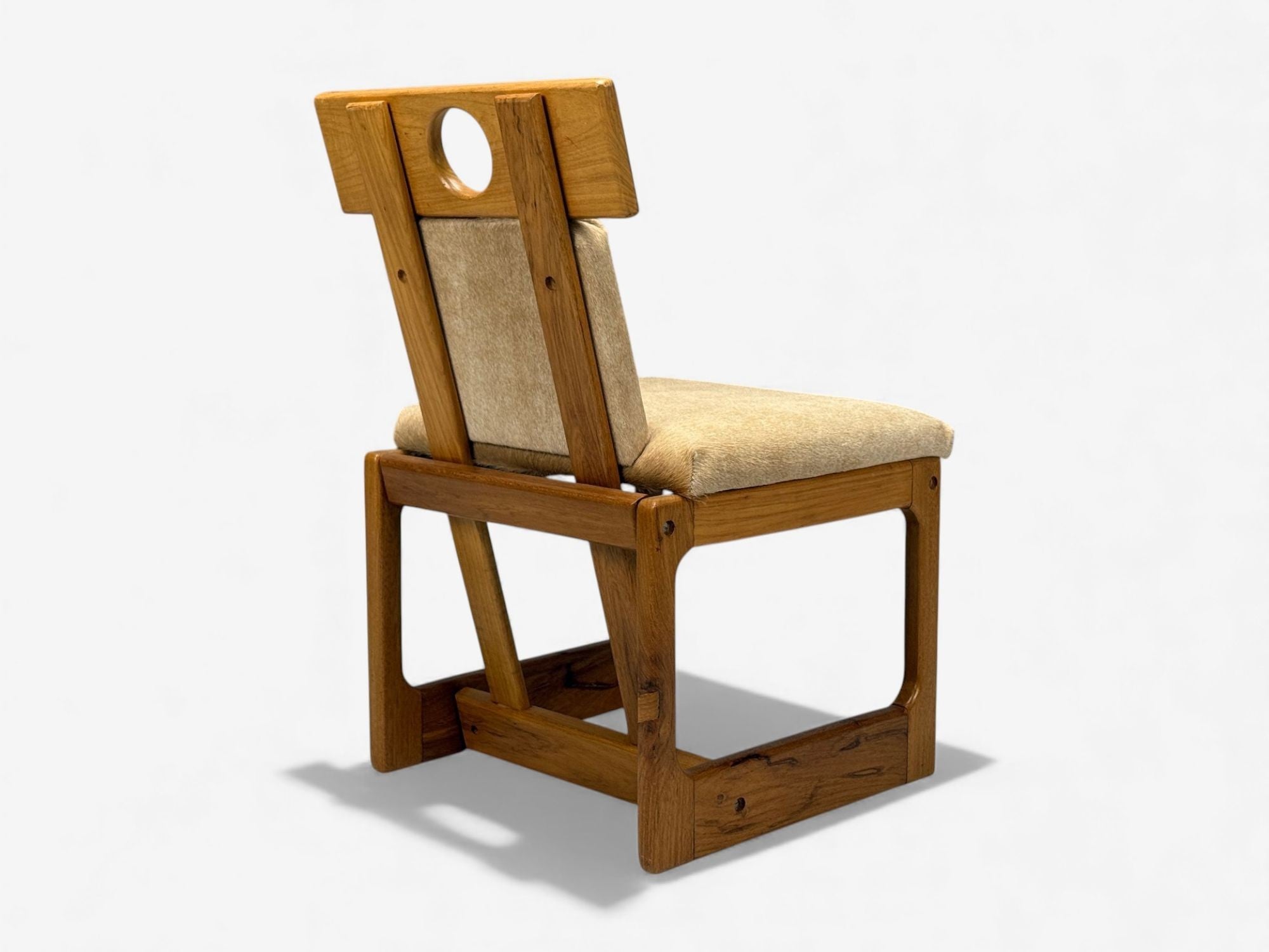 Sergio Rodrigues, Cavoina, Cowhide, Four Cuiabá Dining Chairs, Brazil, 1985