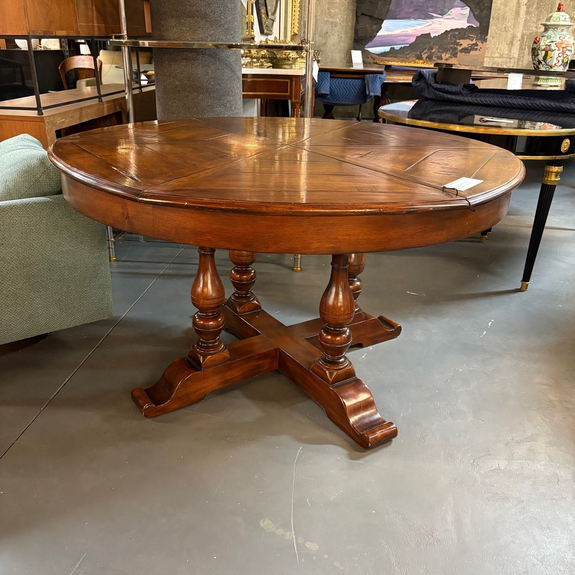 Farmhouse Style, Walnut, Jupe Round Dining Table, USA, 20th C.