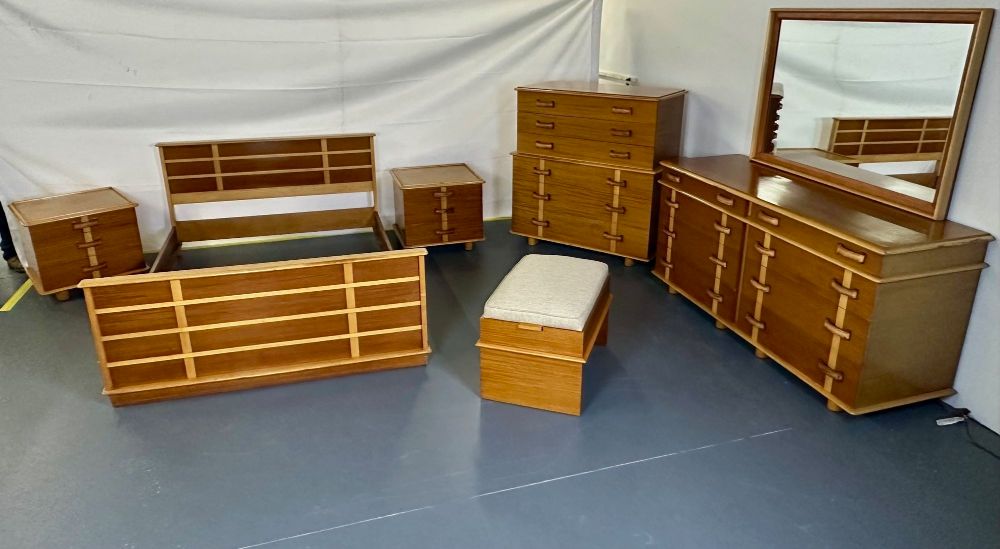 Rare Mid-Century Modern Paul Frankl for John Stuart 'Station Wagon' Bedroom Set