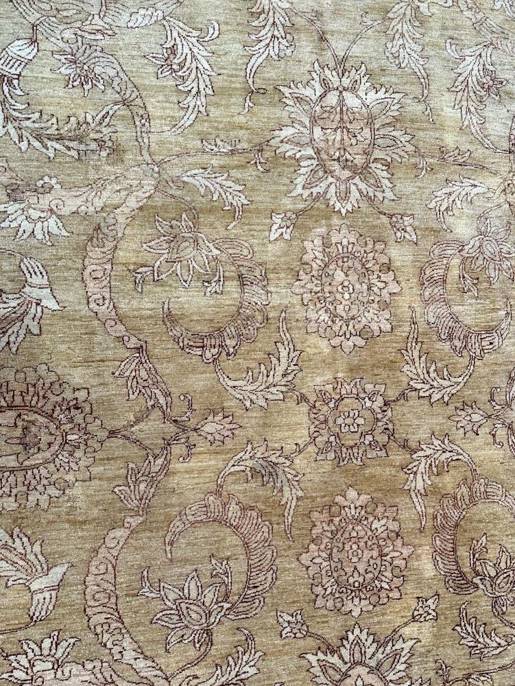 Pakistan Carpet Having a Tabriz Design, 1990s, Good Condition.