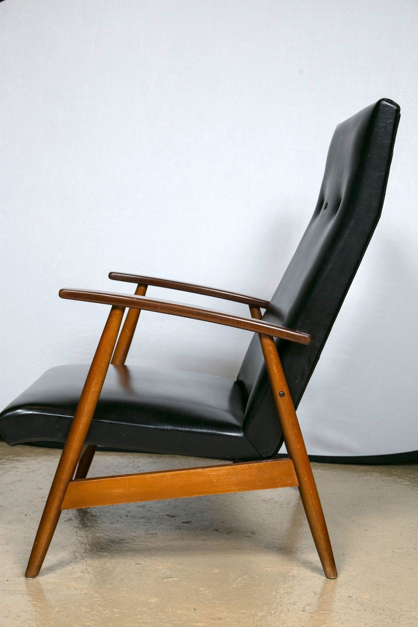 Pair of Mid Century Modern Scandinavian Teak and Black Lounge Chairs