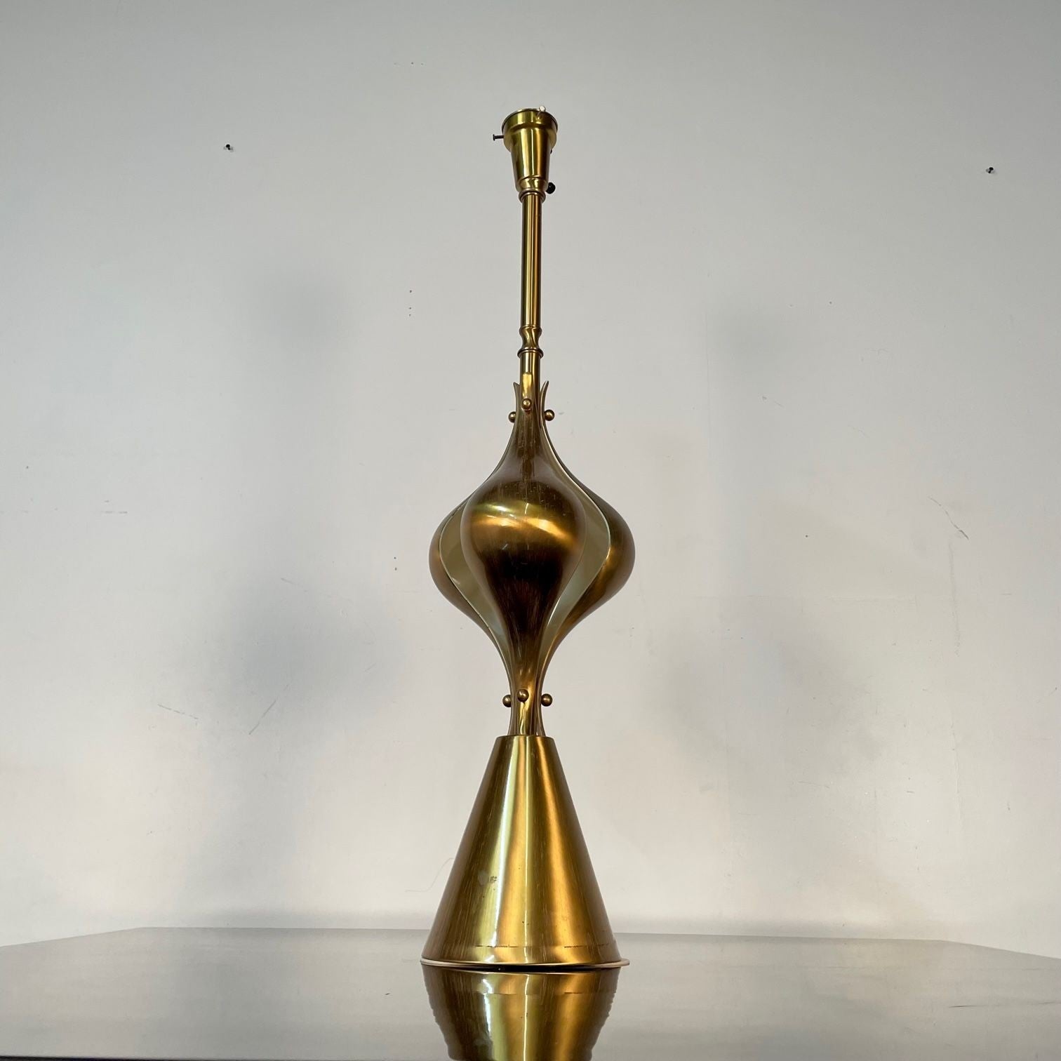 Single Hollywood Regency Style Brass Table / Desk Lamp