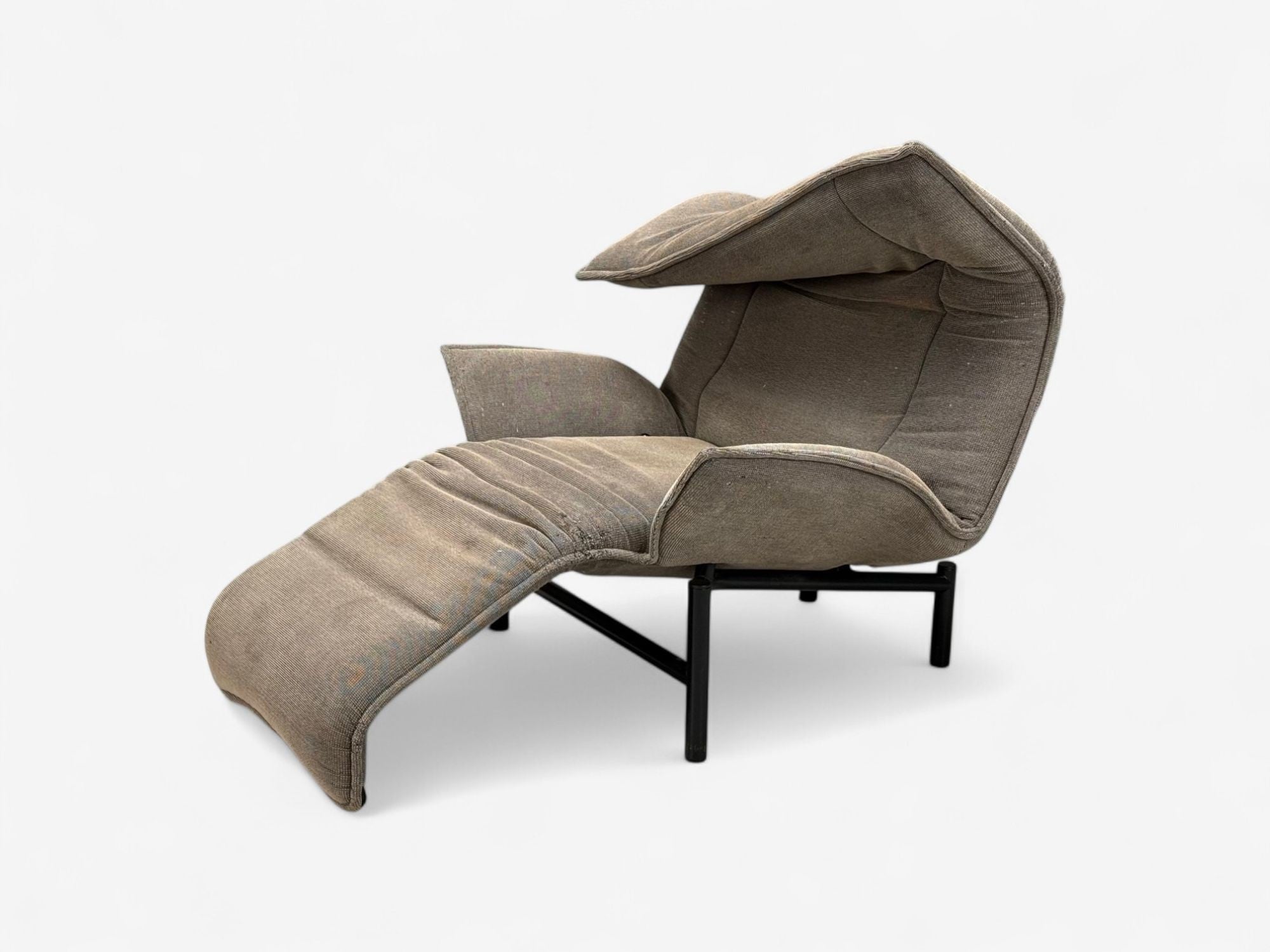 Vico Magistretti, Italian Modern, Fabric, Metal, Veranda Lounge Chair, 1980s