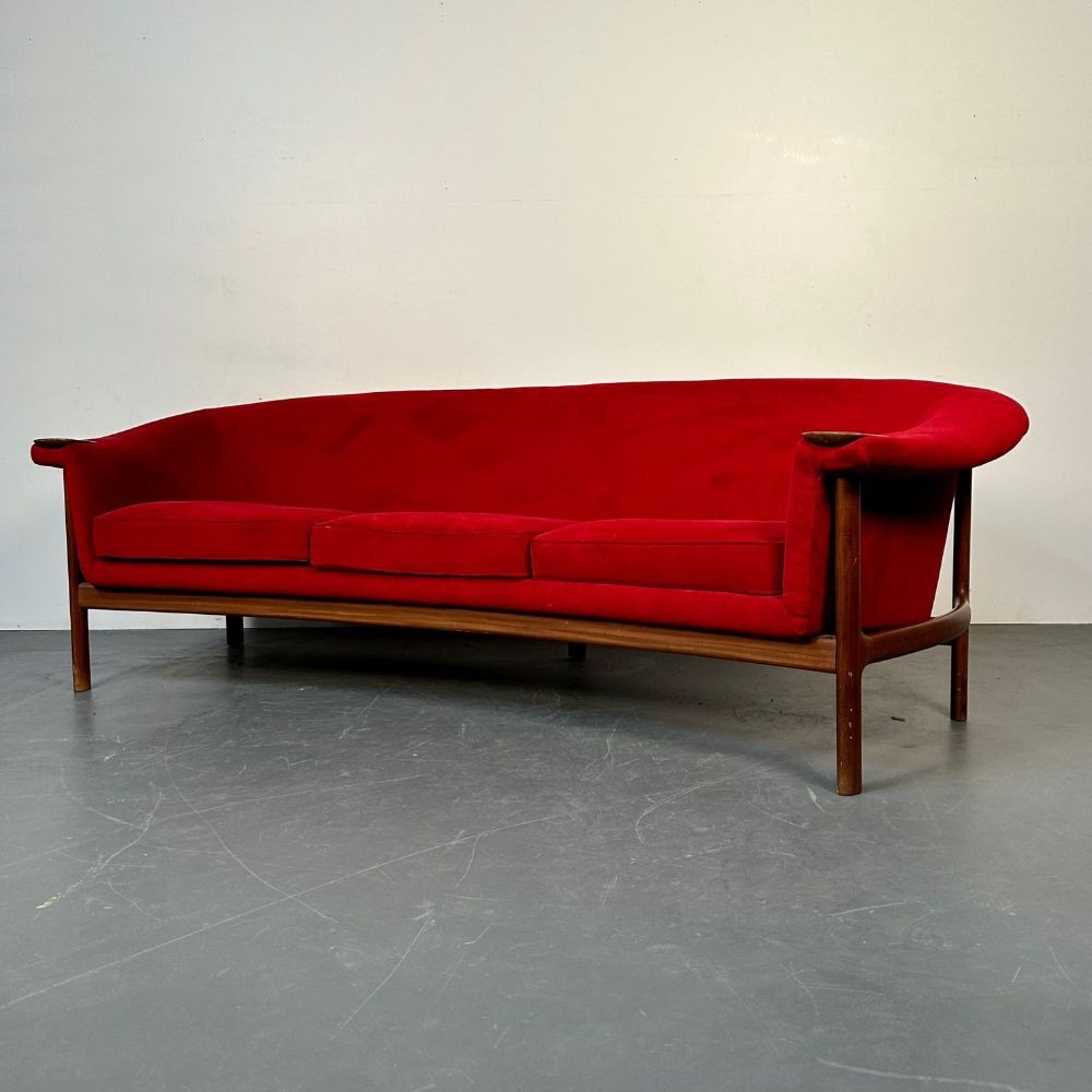 Curved Danish Mid-Century Modern Three Seater Sofa by Johannes Andersen, Walnut