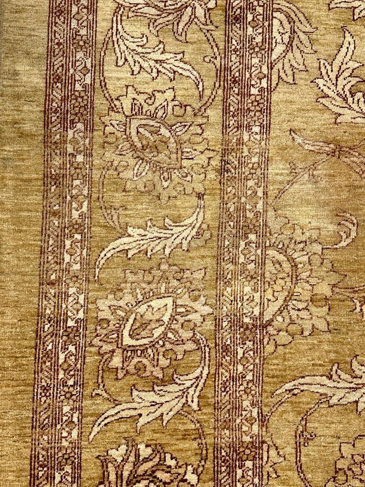 Pakistan Carpet Having a Tabriz Design, 1990s, Good Condition.