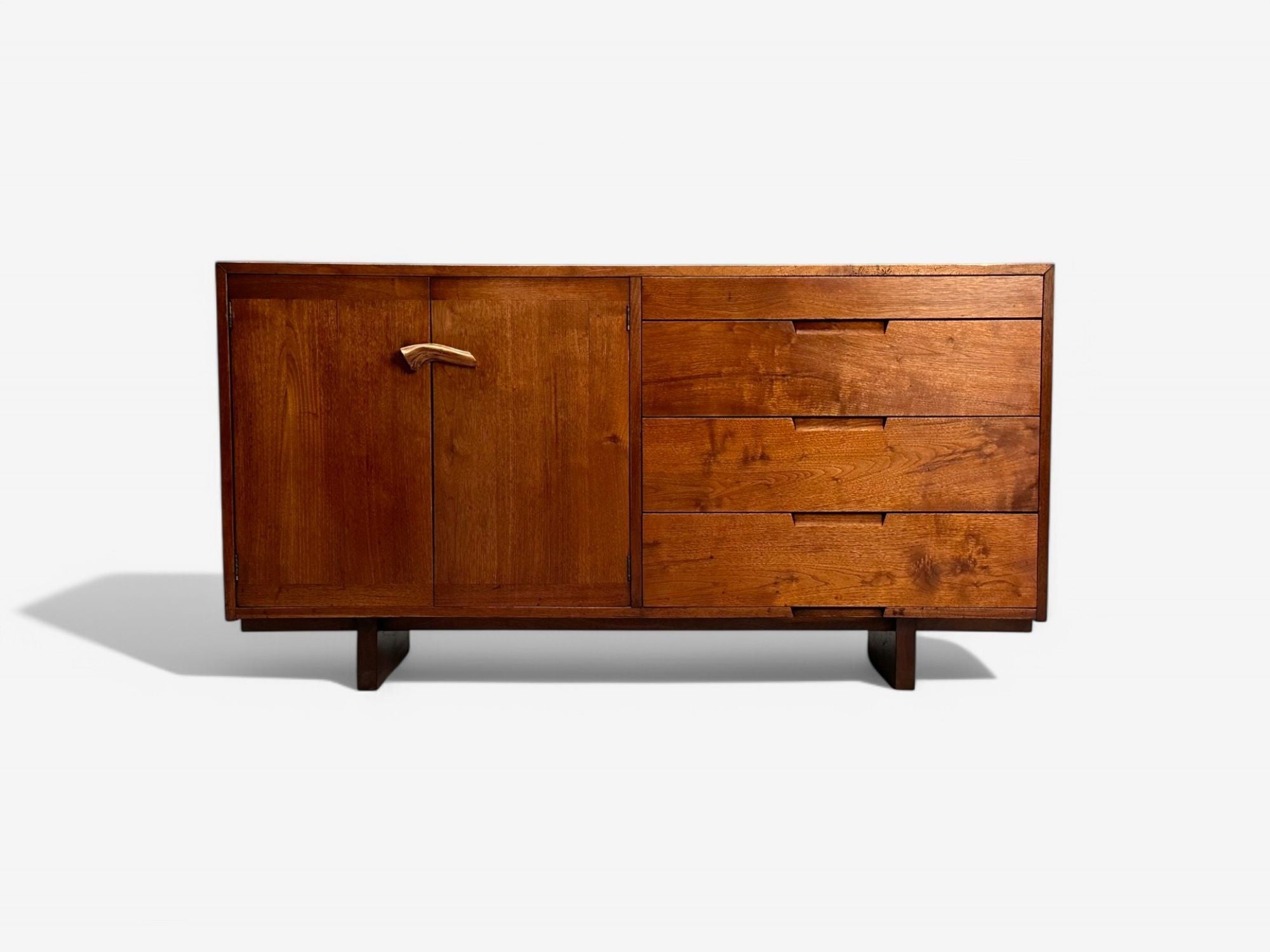 George Nakashima, Mid-Century Modern, American Walnut, Rare Dresser, USA, 1953