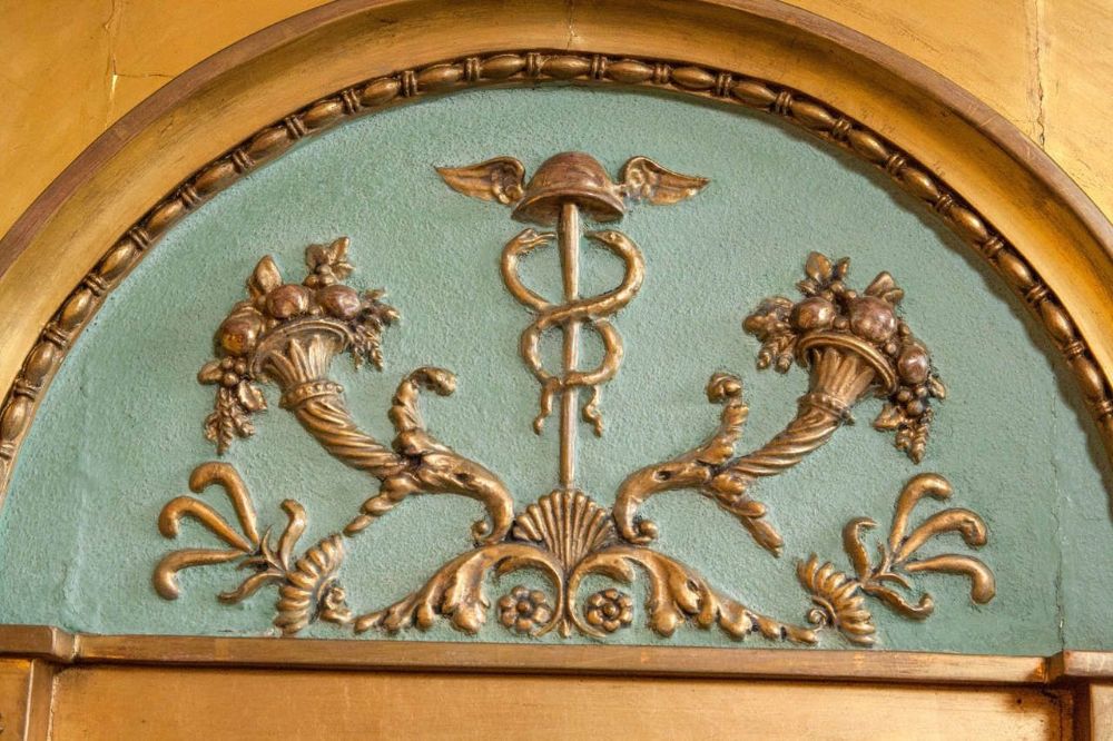 Late 19th Century Italian Neoclassical Paint Decorated Pier Mirror