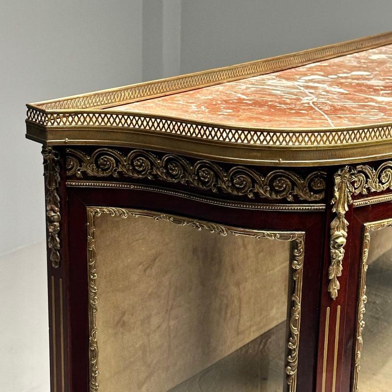 Louis XV Style, Curio Cabinet, Mahogany, Bronze, Glass, France, 1910s