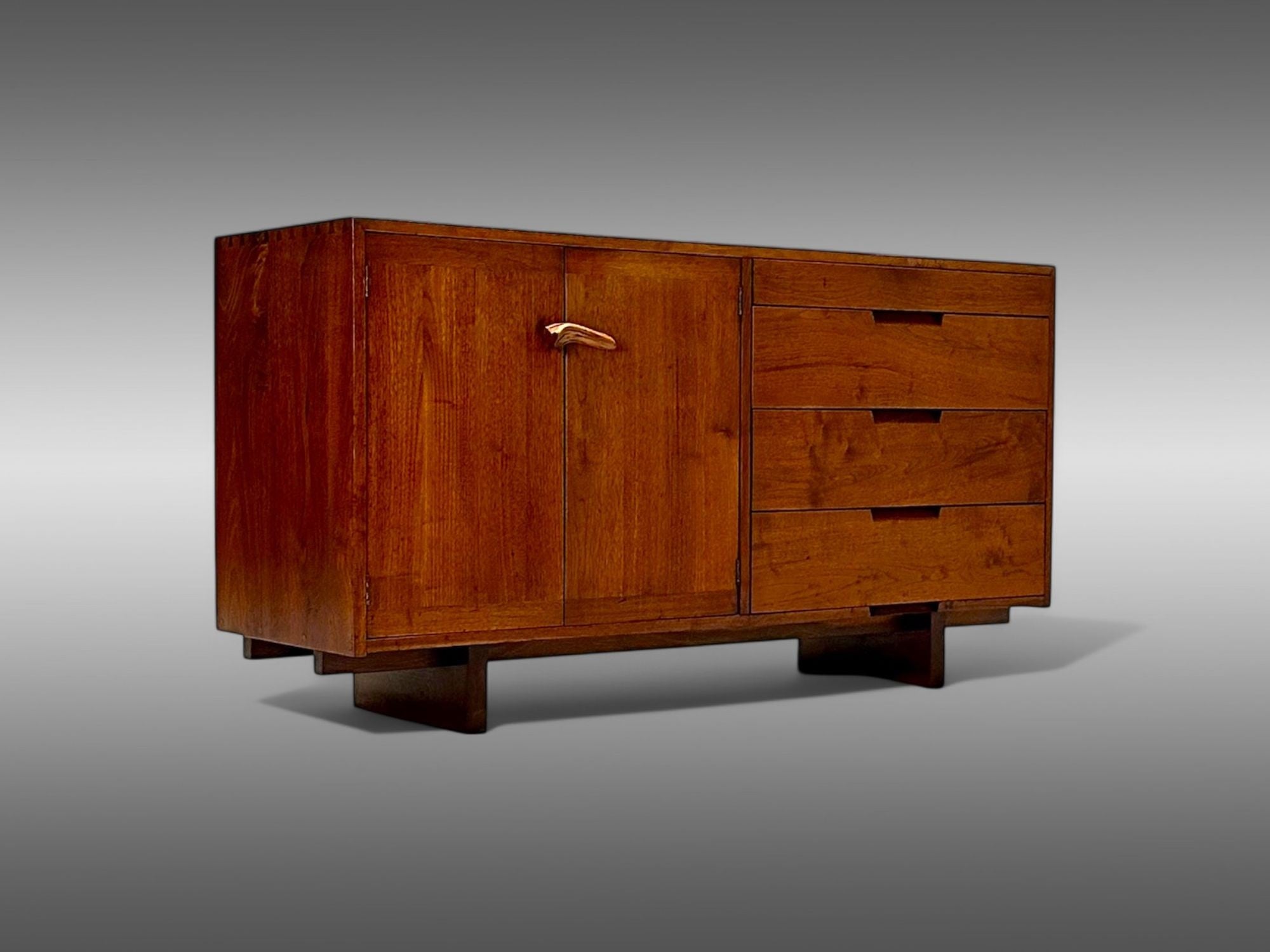 George Nakashima, Mid-Century Modern, American Walnut, Rare Dresser, USA, 1953