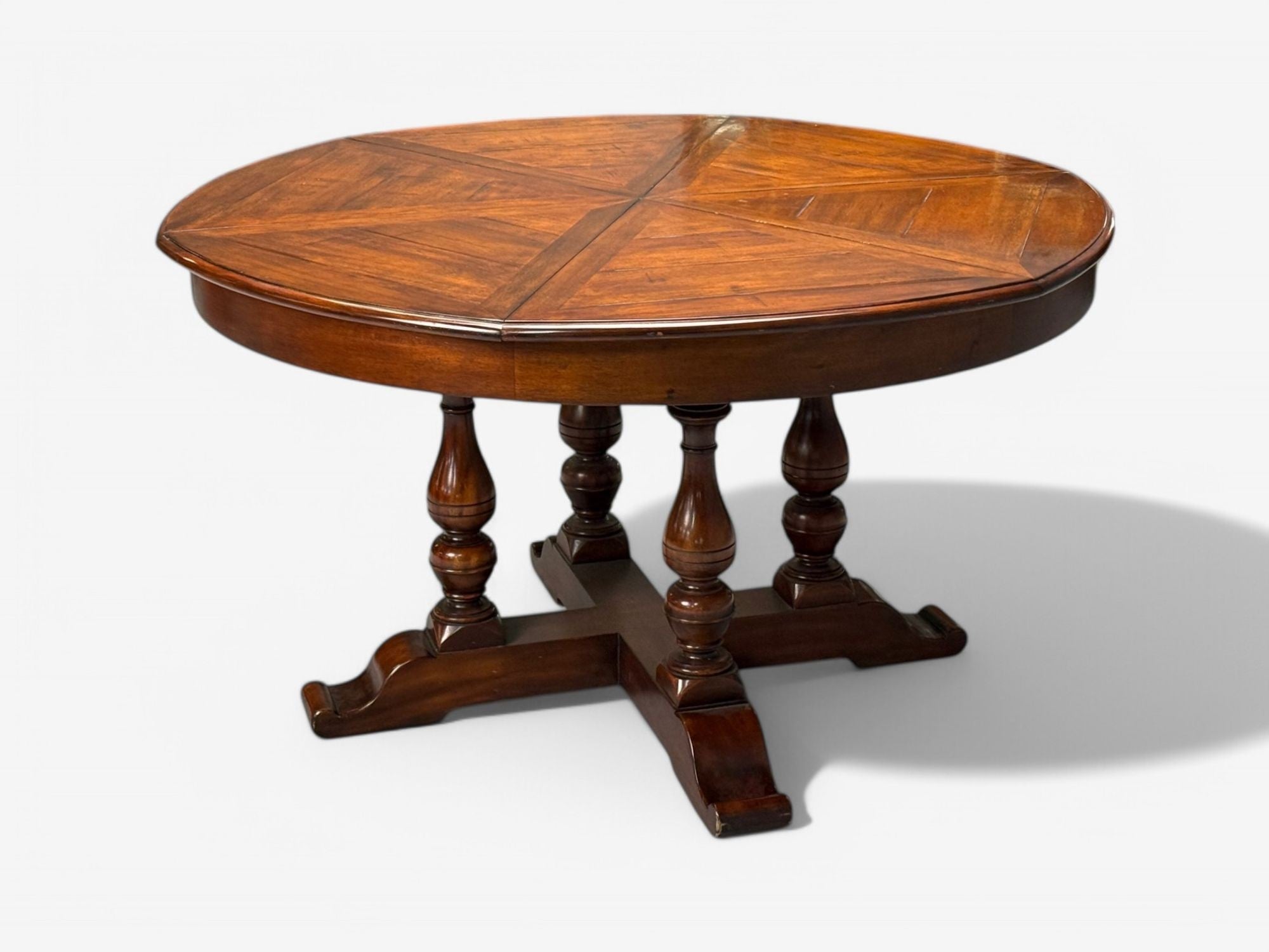 Farmhouse Style, Walnut, Jupe Round Dining Table, USA, 20th C.