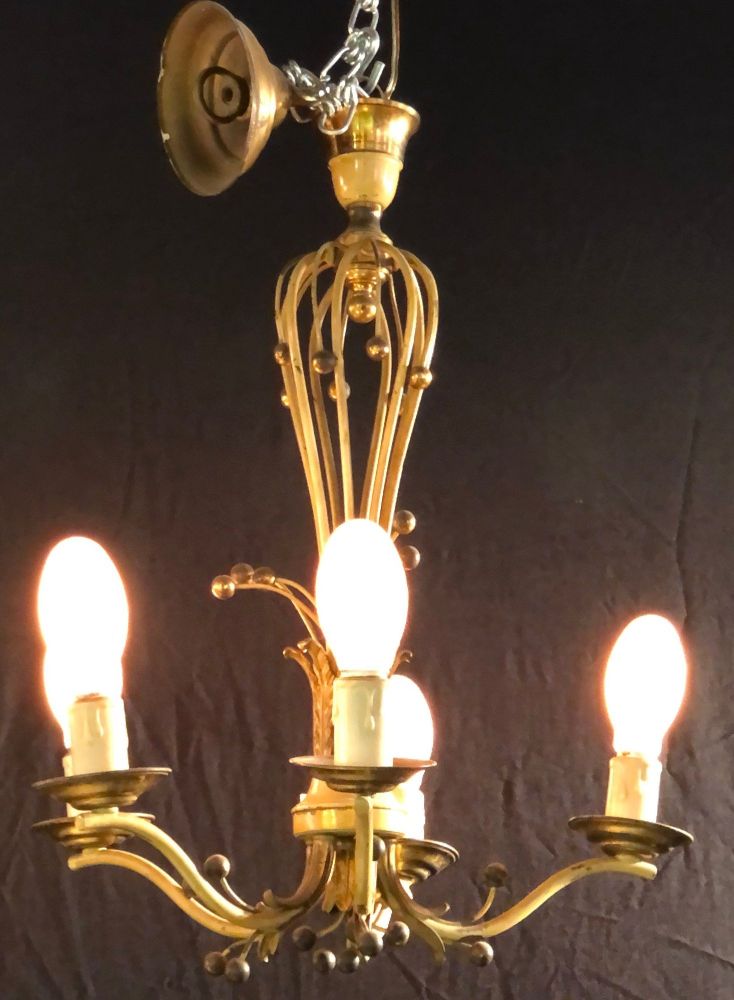 Hollywood Regency Balloon Shaped Chandelier, Metal Paint Decorated with 5 Arms