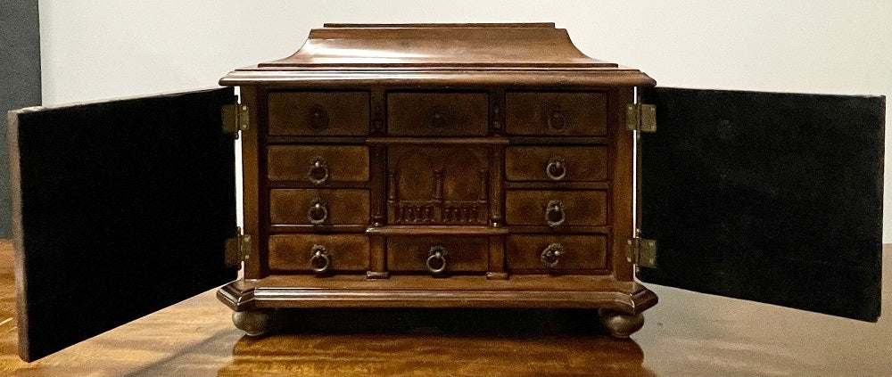 Maitland Smith Jewelry Box, Casket Box, Inlaid, Banded. Keepsake Box.