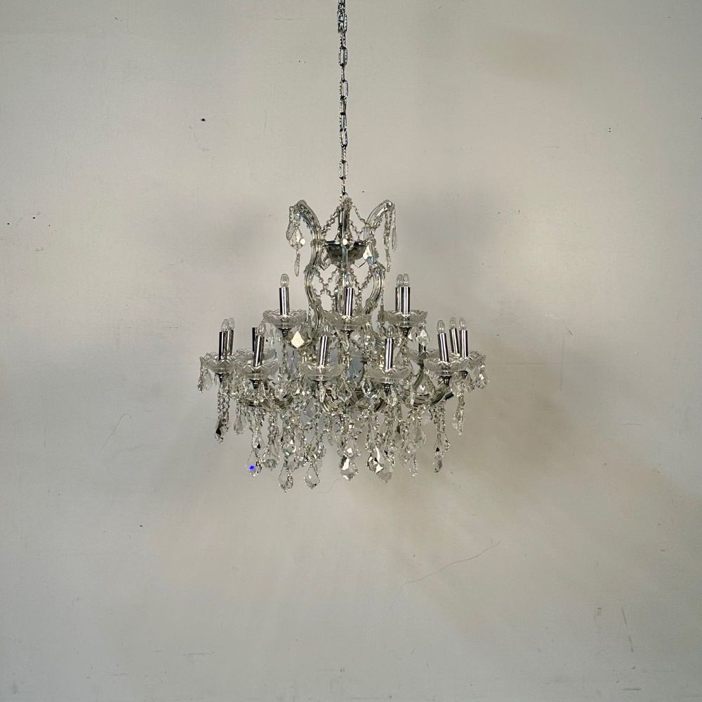 Venetian Style Crystal Chandelier, 19 Light