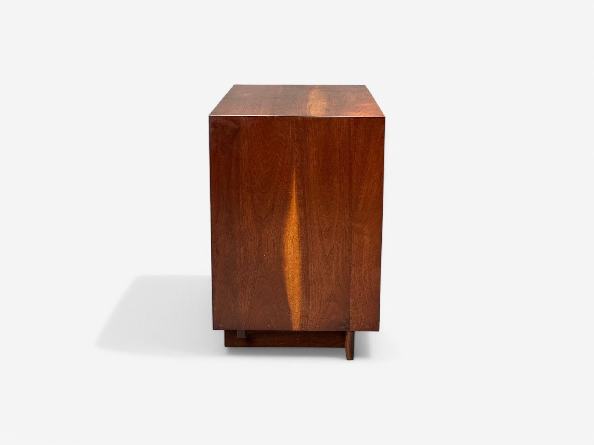 George Nakashima, Mid-Century Modern, Sap Walnut, Rare Nightstand, USA, 1957