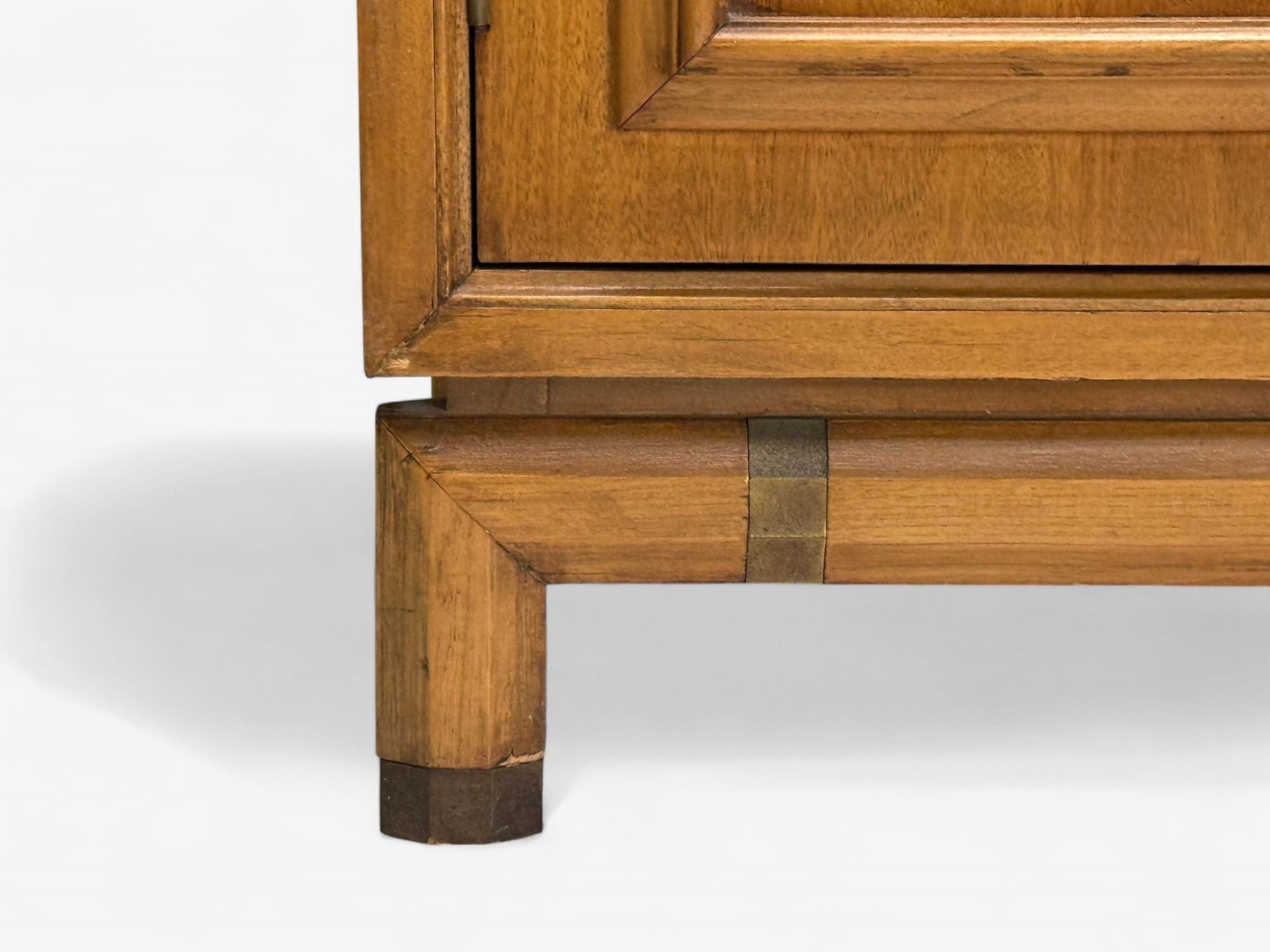 Kent Coffey, American Modern, Walnut, Brass, Dresser, USA, 1960s