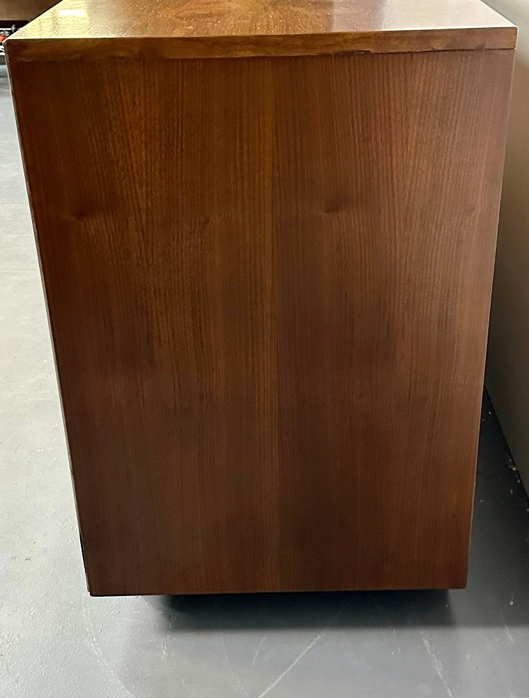 Mid-Century Modern Milo Baughman Sideboard / Dresser, Burlwood, Chrome