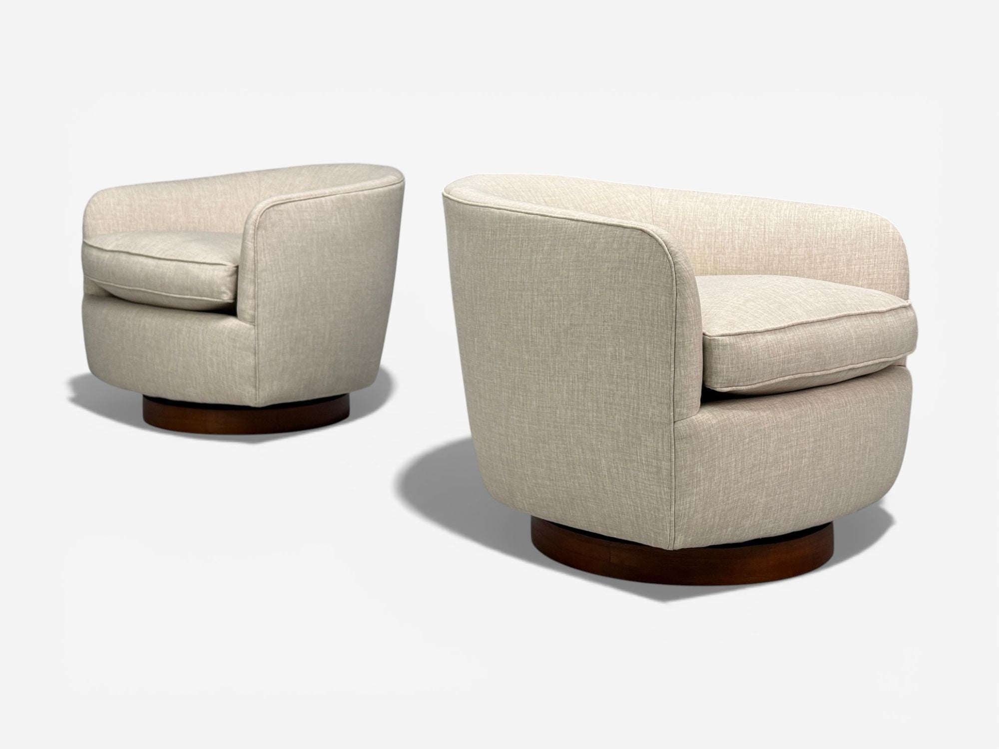 Milo Baughman, Swivel Chairs, Beige Upholstery, Walnut, USA, 1970s