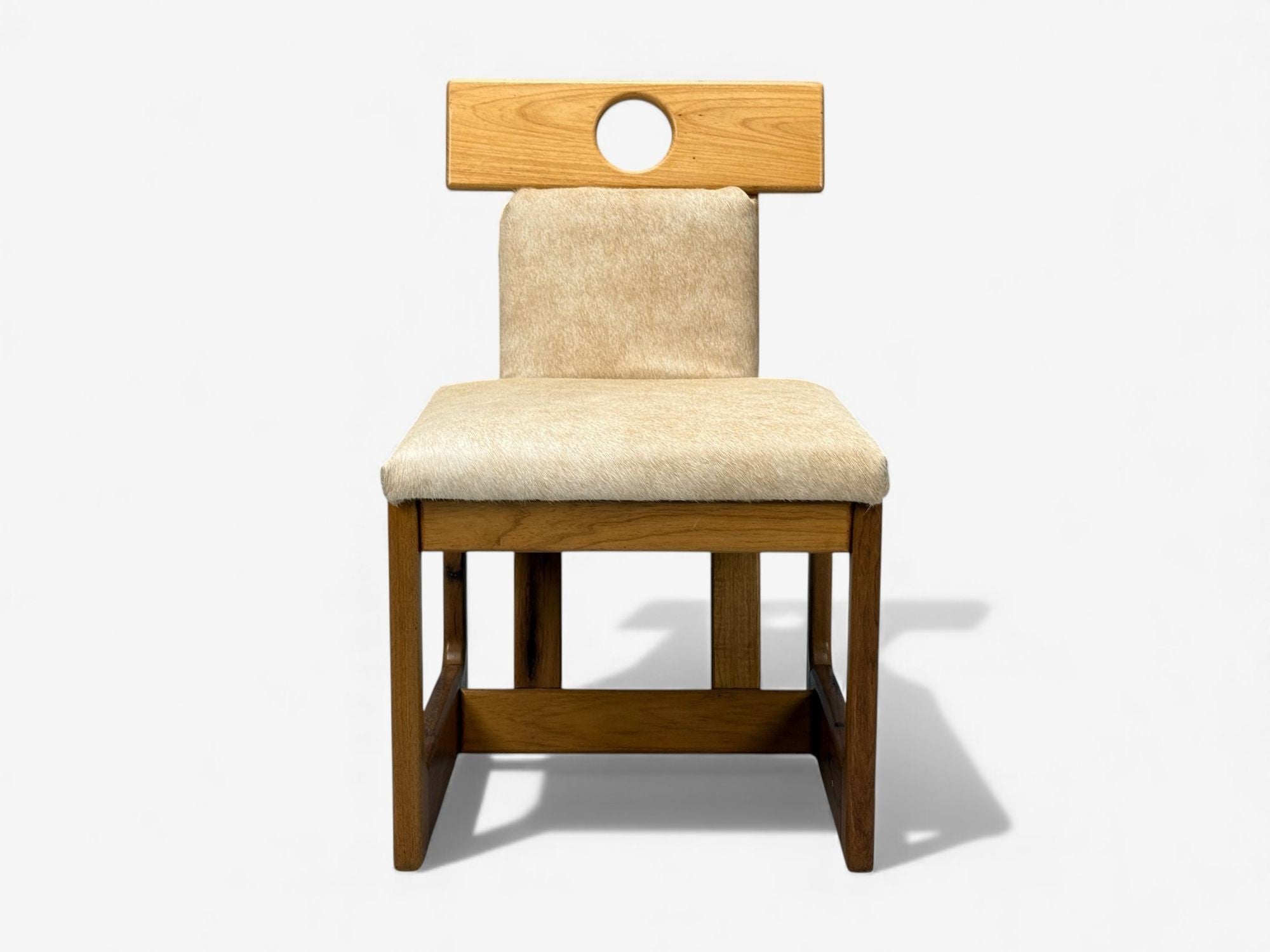 Sergio Rodrigues, Cavoina, Cowhide, Four Cuiabá Dining Chairs, Brazil, 1985