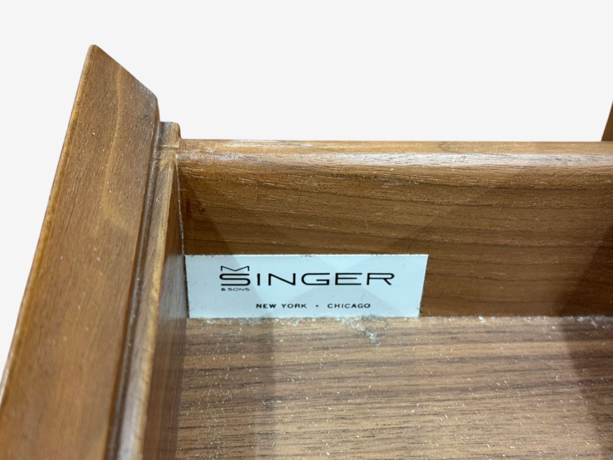 Gio Ponti, Singer & Sons, Mid-Century Modern, Rare Sculptural Nightstands, 1950s