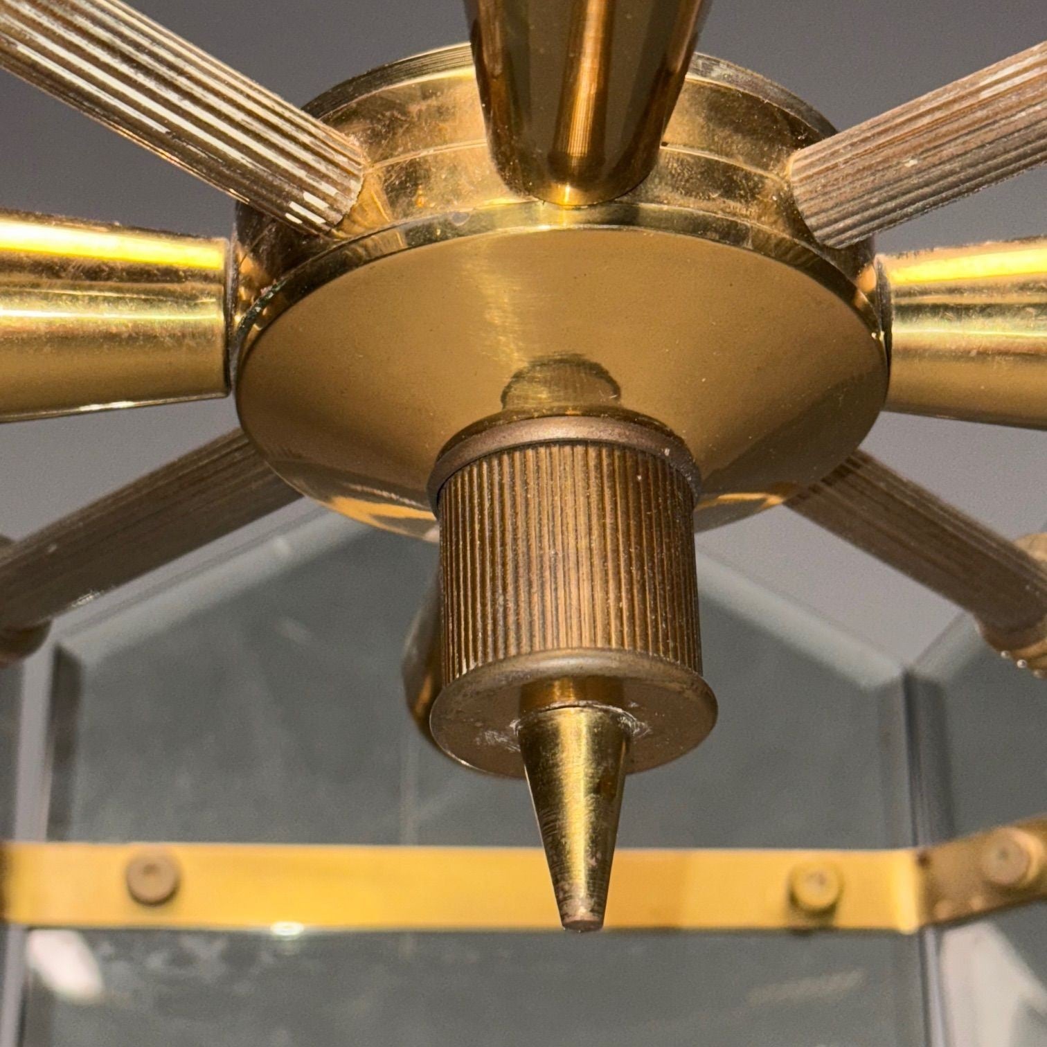 Gino Paroldo, Fontana Arte, Italian Mid-Century Modern, Chandelier, Brass, Glass