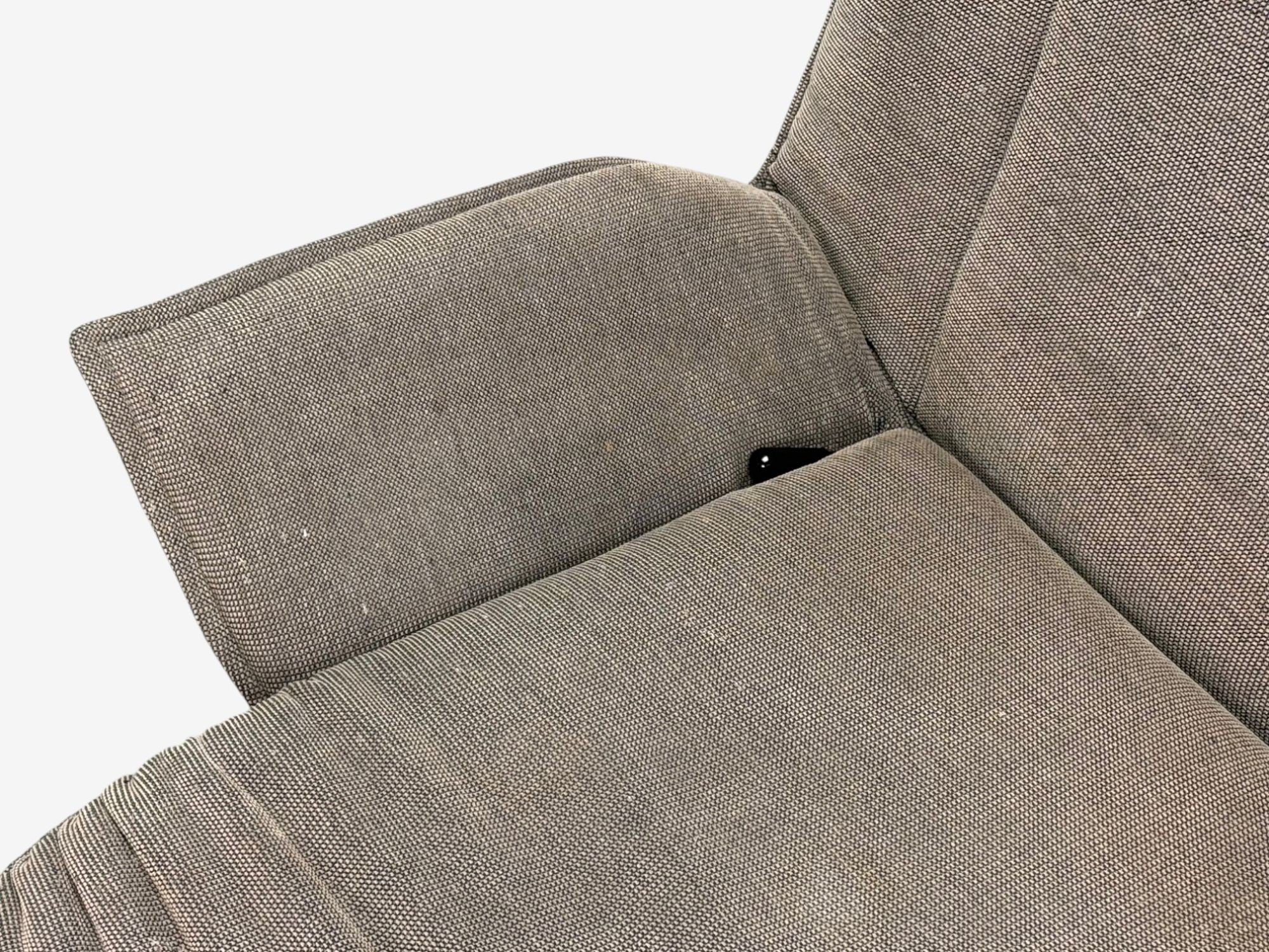 Vico Magistretti, Italian Modern, Fabric, Metal, Veranda Lounge Chair, 1980s