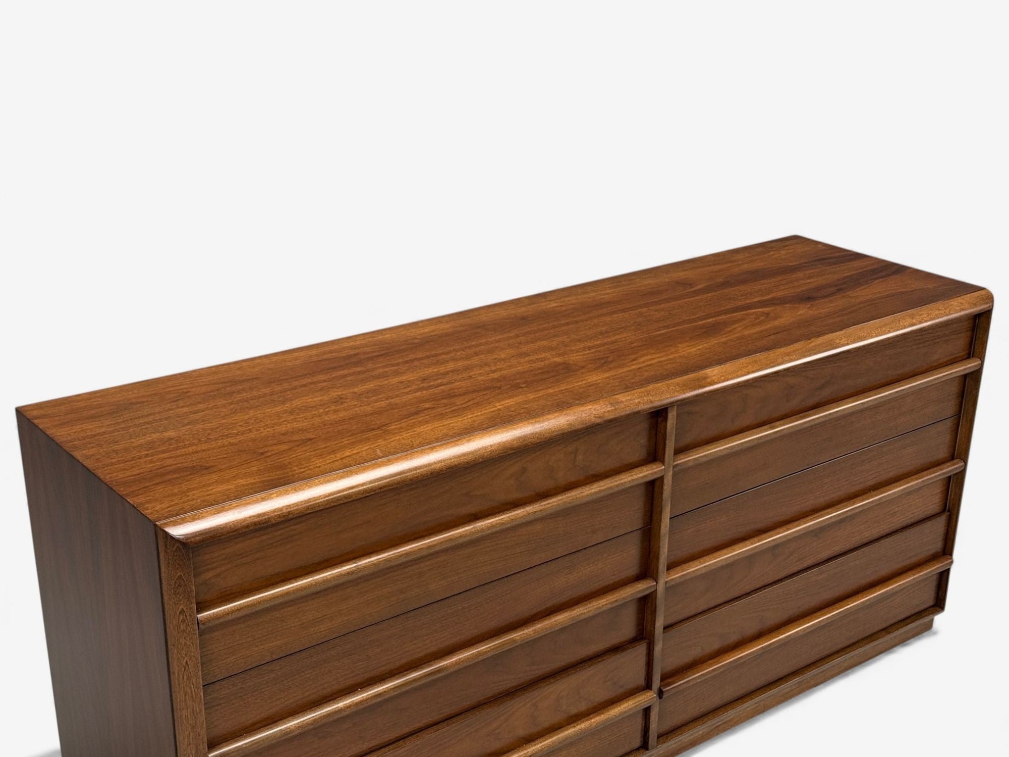 T.H. Robsjohn-Gibbings, American Modern, Walnut, Dresser, USA 1960s