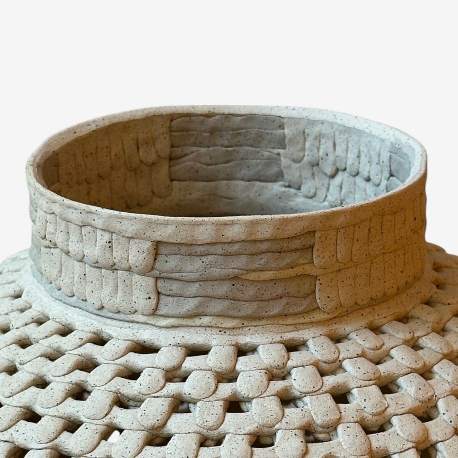 Yoonjee Kwak, Contemporary, Modern Ceramic Vase, Moon Jar, South Korean, 21st C.