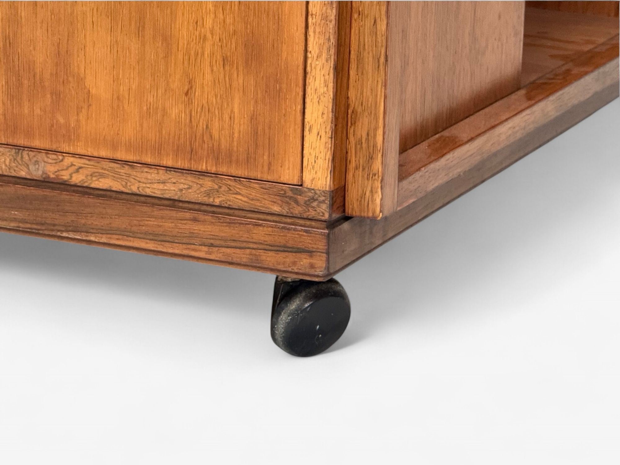 Henning Korch, Danish Modern, Rosewood, Rolling Coffee Table, Denmark, 1960s