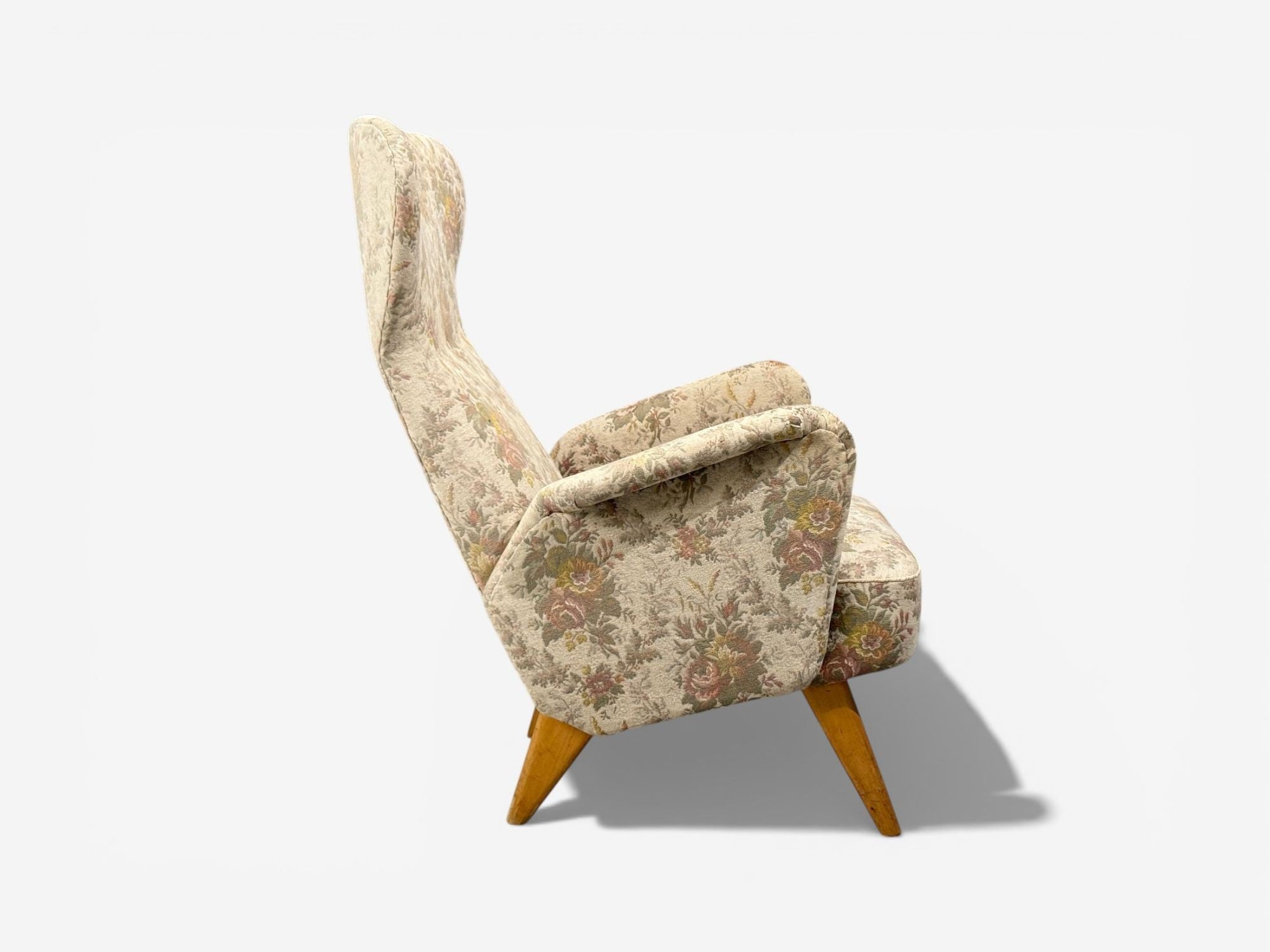 Carl Gustaf Hiort af Ornäs, Armchair, Fabric, Lacquered Wood, Finland, 1940s