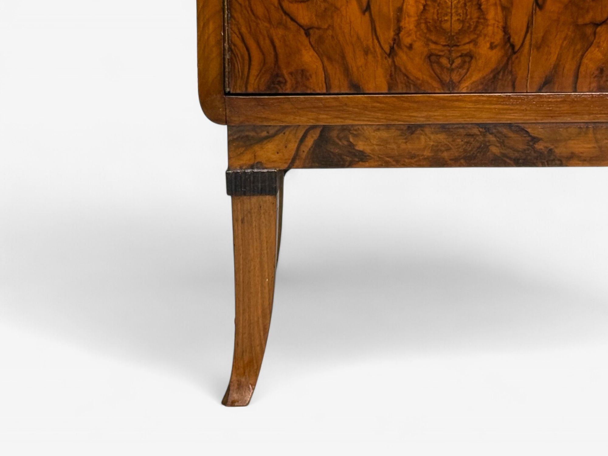 Emilio Lancia attr., Italian Modern, Walnut Root, Brass, Commode, Italy, 1930s