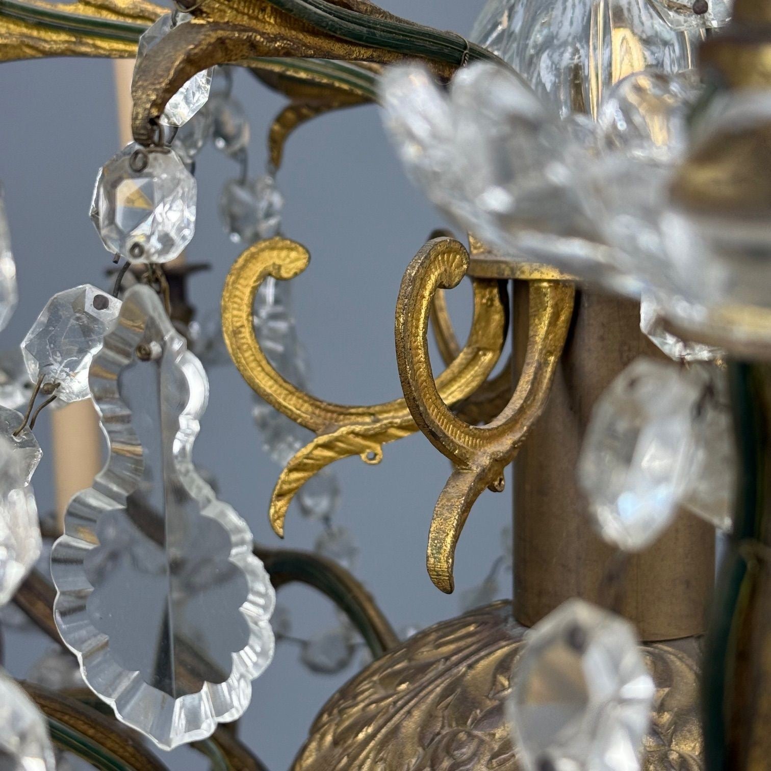 19th Century Thirty-Light Crystal and Brass Column Form Chandelier, Baccarat