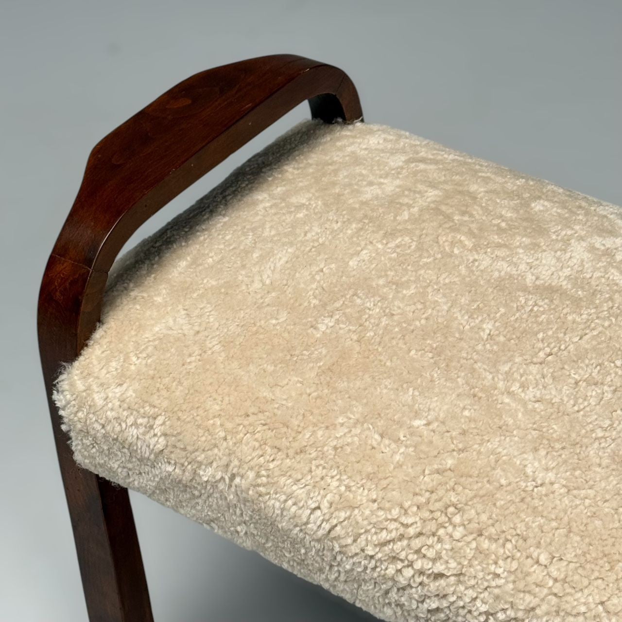 Italian Mid-Century Modern, Footstools, Beige Shearling, Mahogany, Italy, 1950s