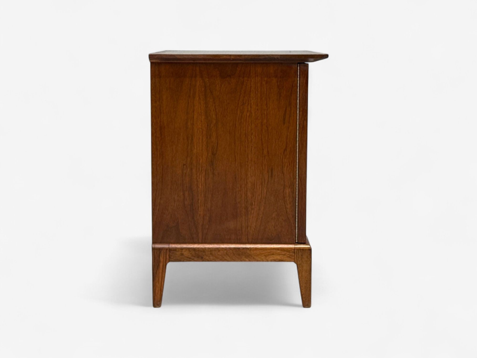 Maddox, Mid-Century Modern, Walnut, Stainless Steel, Nightstands, USA, 1960s