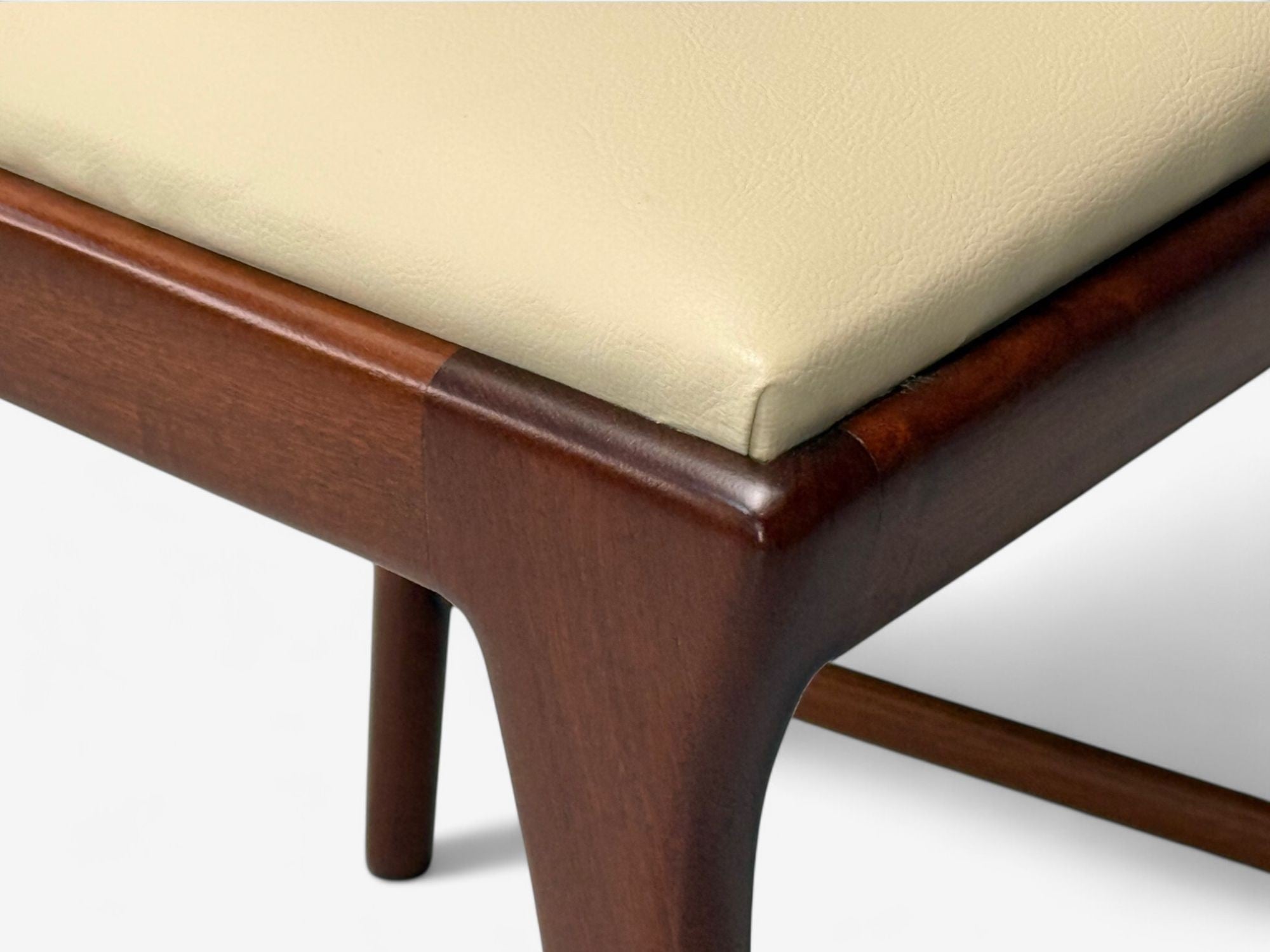 Osvaldo Borsani attr., Mahogany, Brass, Leather, Dining Chairs, Italy, 1950s