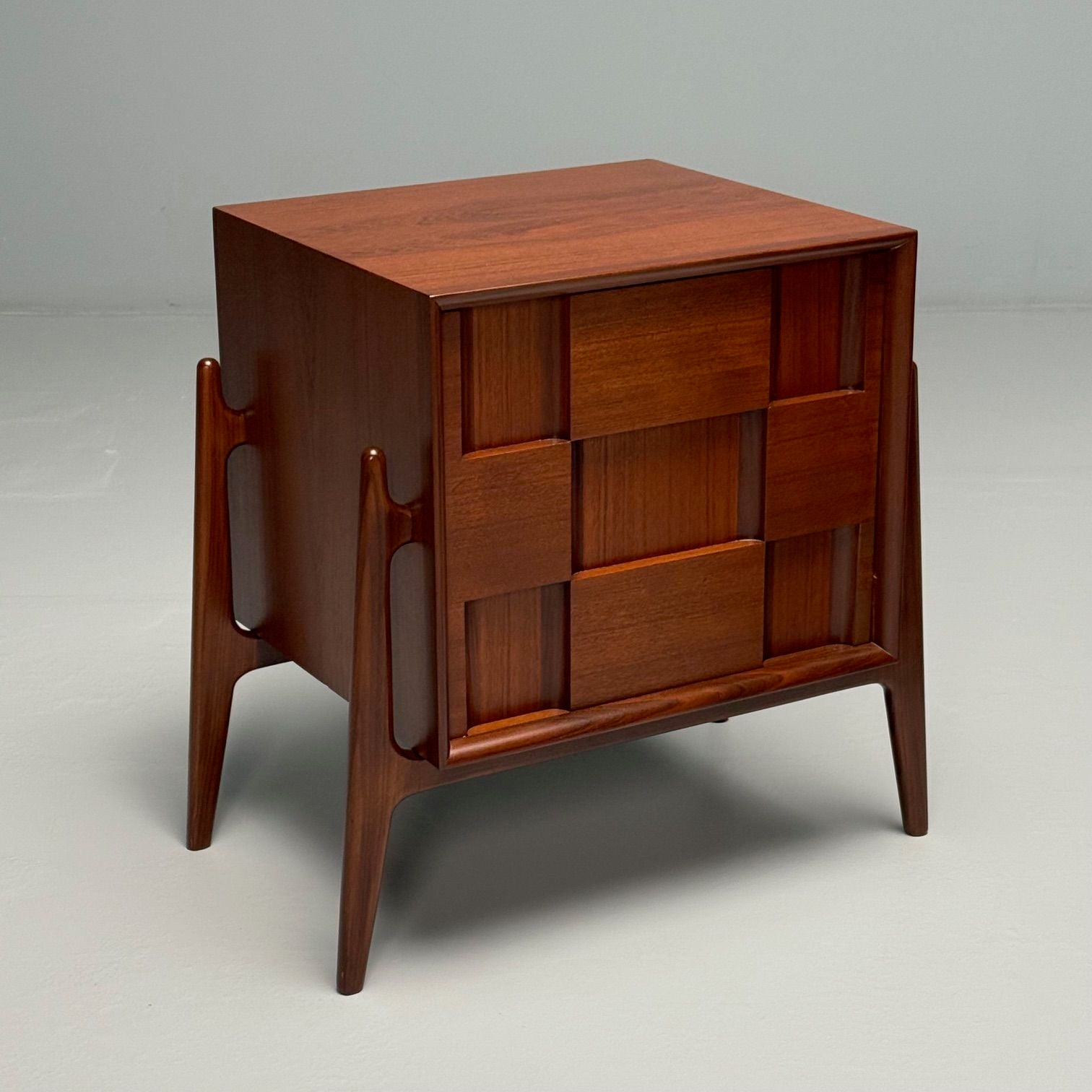 Jorgen Clausen, Danish Mid-Century Modern, Sculptural Nightstands, Teak, 1960s