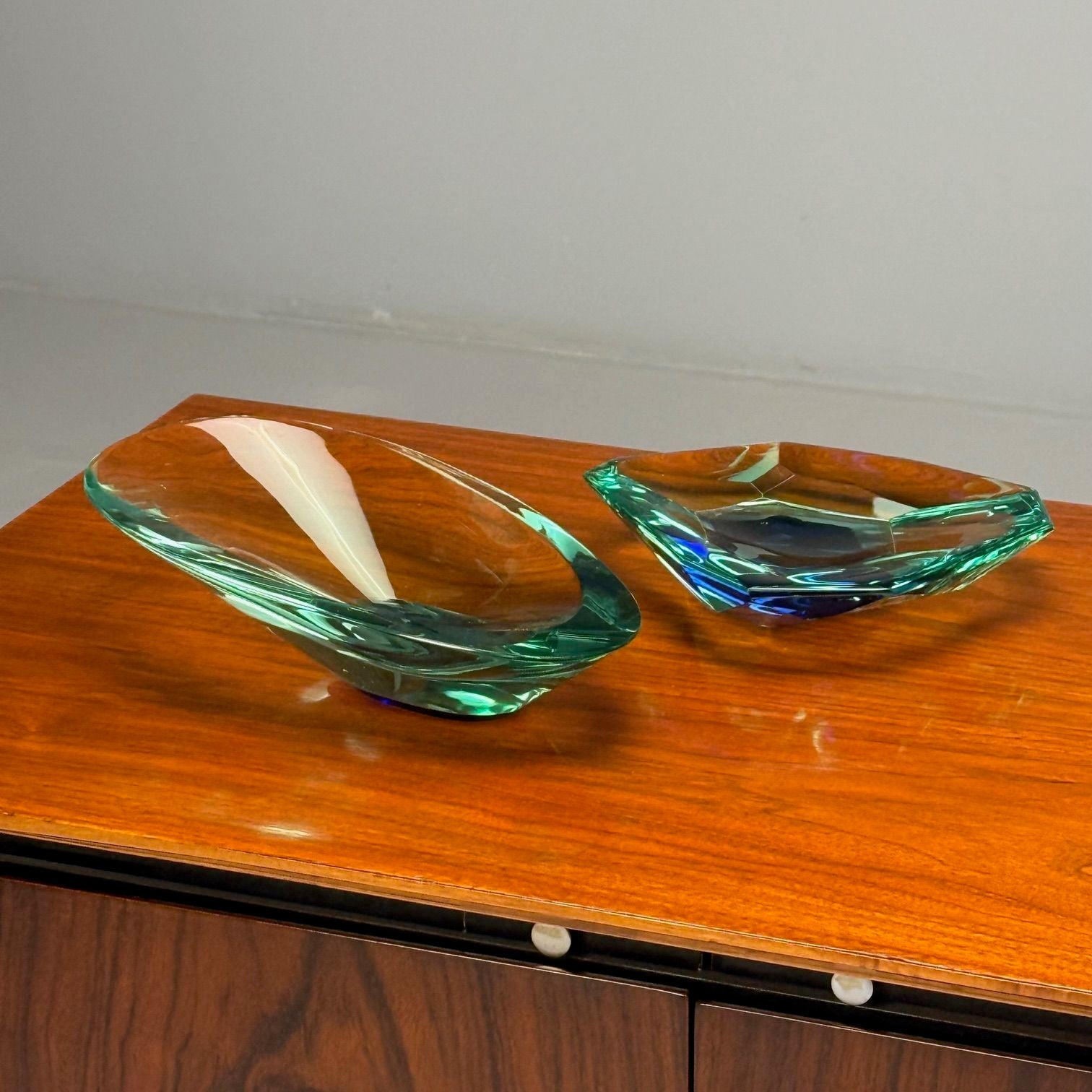 Max Ingrand, Fontana Arte, Mid-Century Modern, Ashtray, Cut Crystal, 1960s