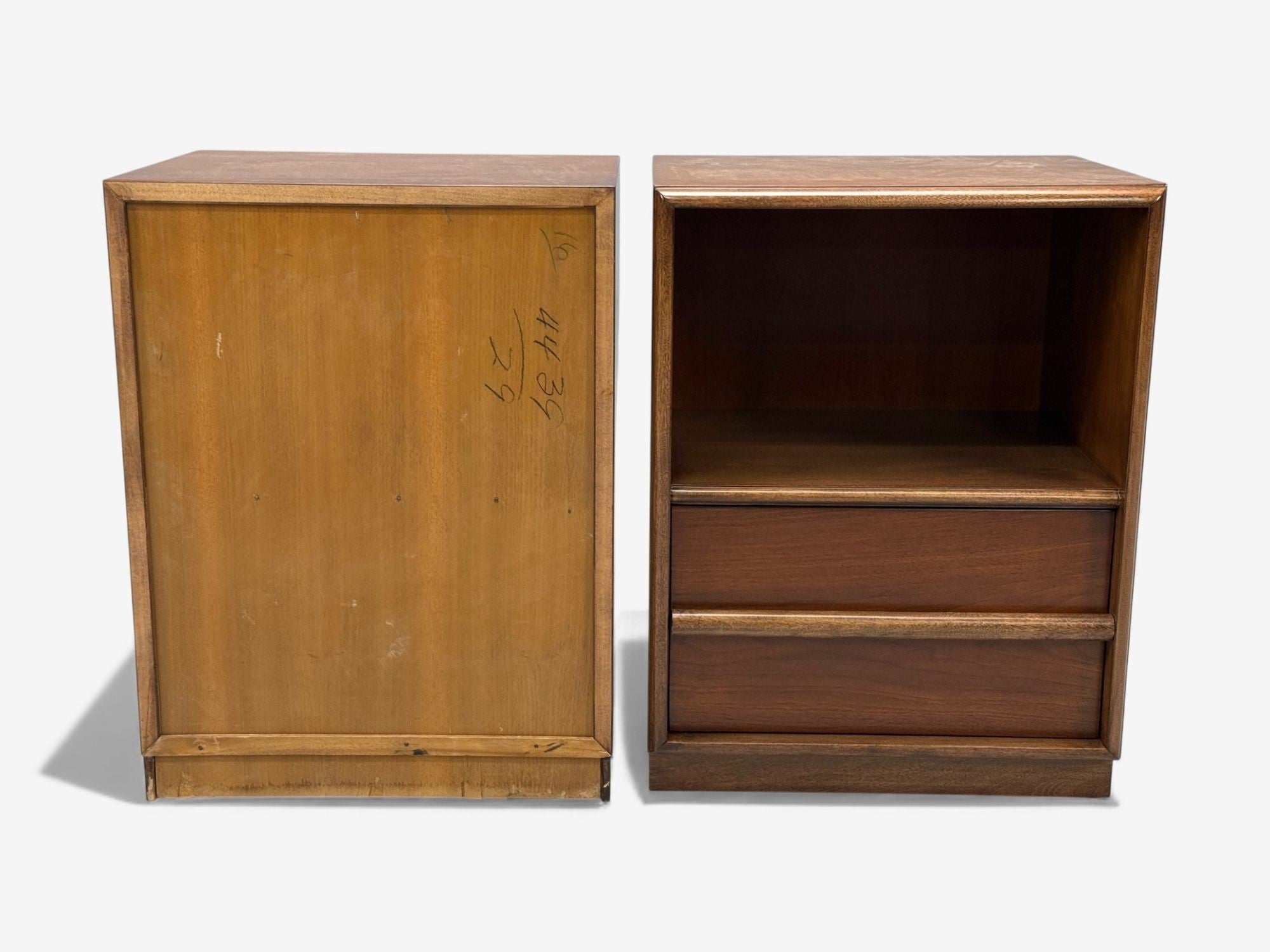 T.H. Robsjohn-Gibbings, American Modern, Walnut, Open Nightstands, USA, 1960s