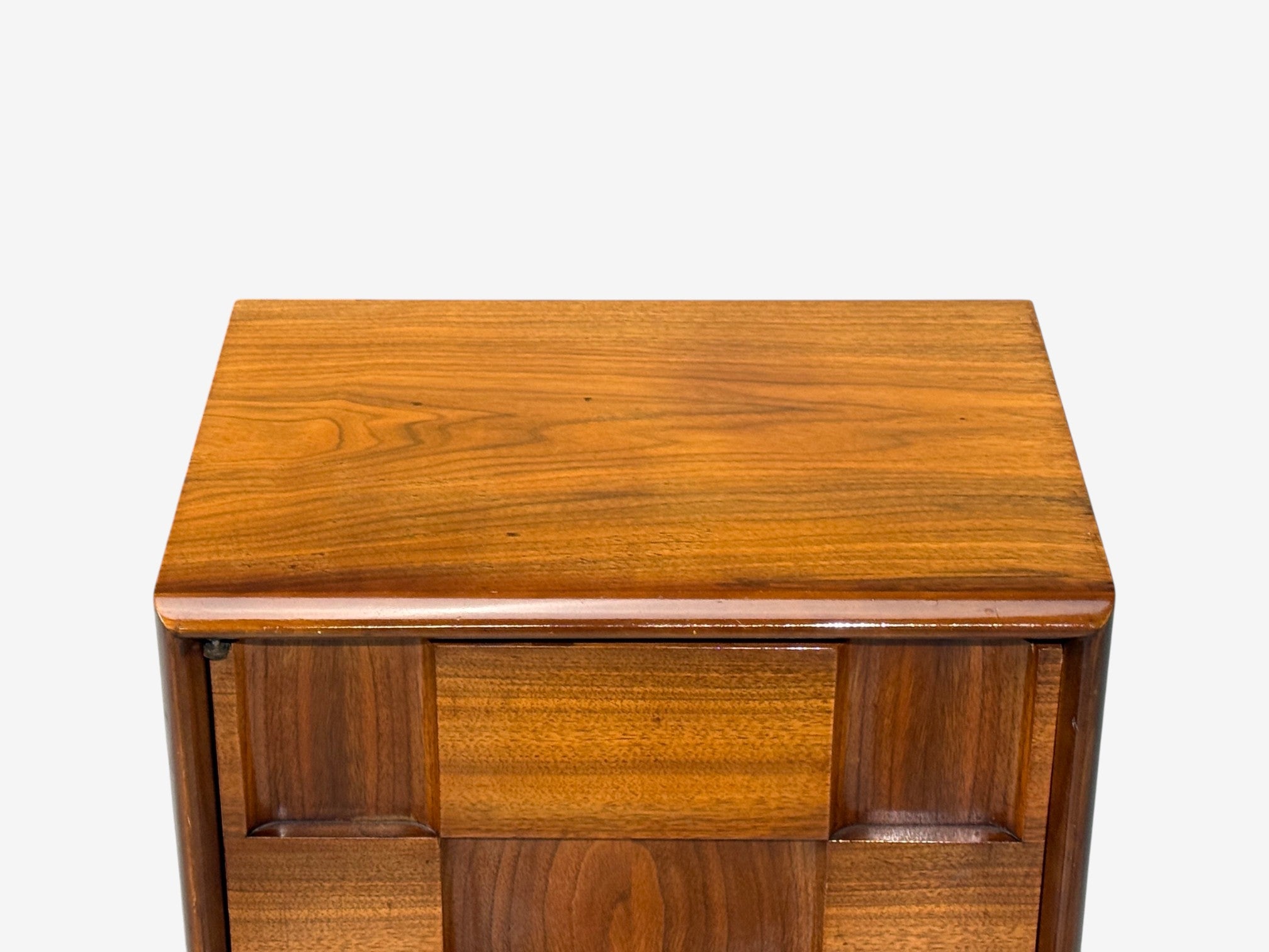 Edmond J. Spence, Sculptural Nightstands, Walnut, Sweden, 1950s