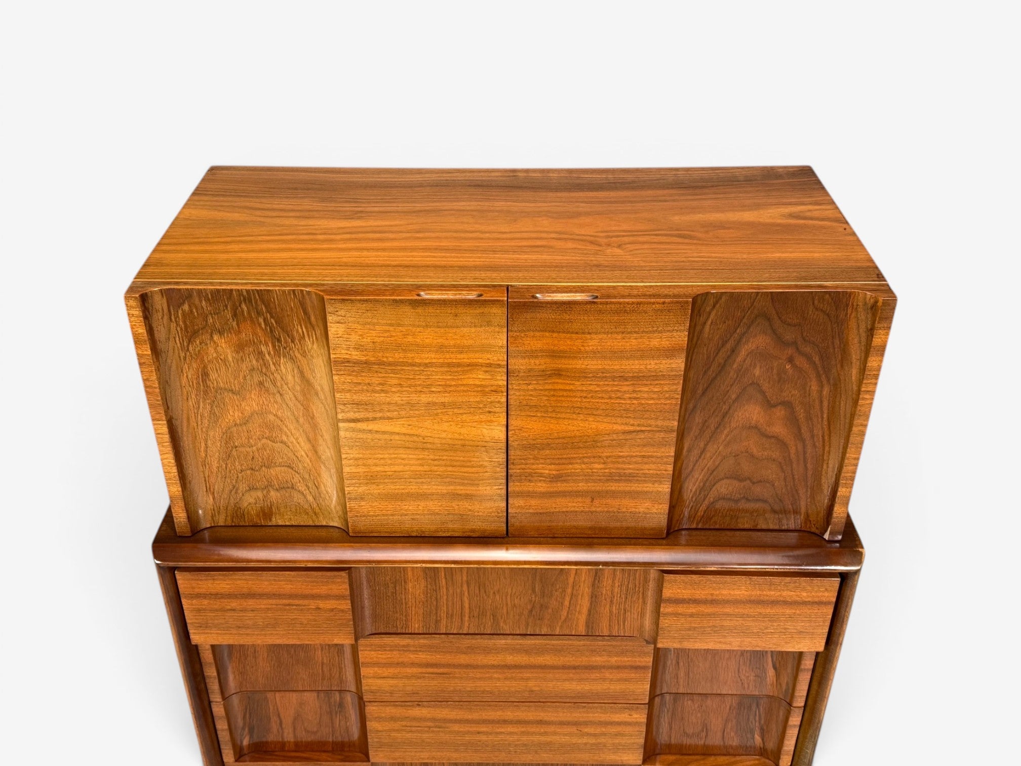 Edmond J. Spence, Sculptural Highboy, Walnut, Sweden, 1950s