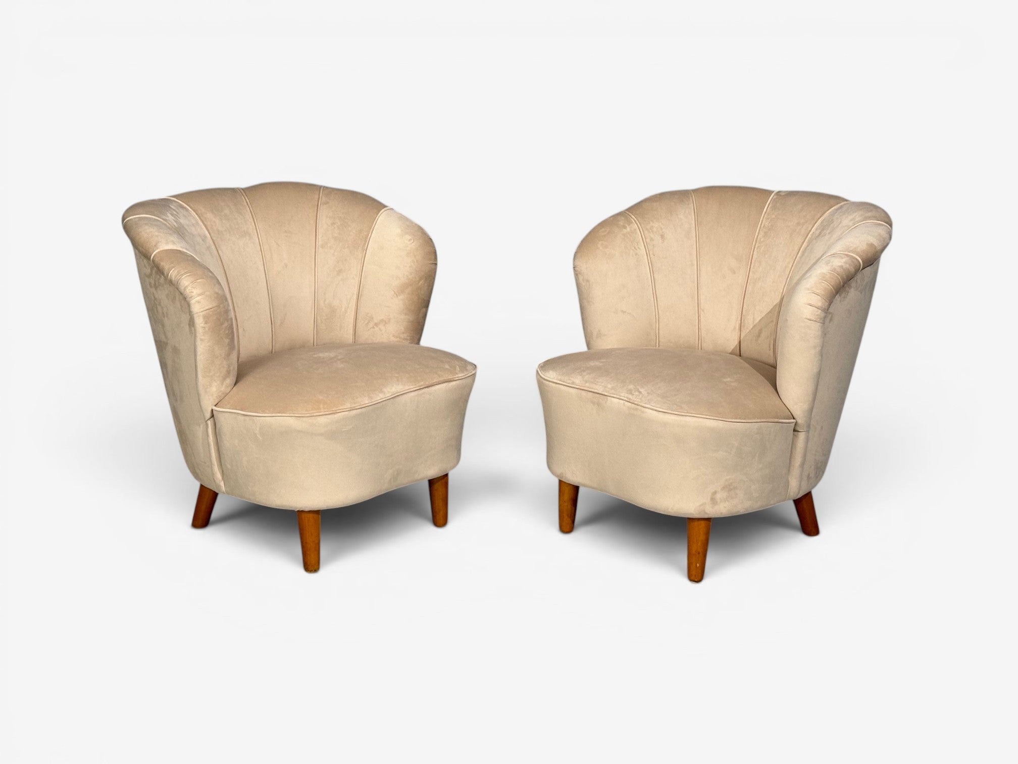 Asko, Finnish Modern, Lounge Chairs, Beige Velvet, Beech, Finland, 1950s